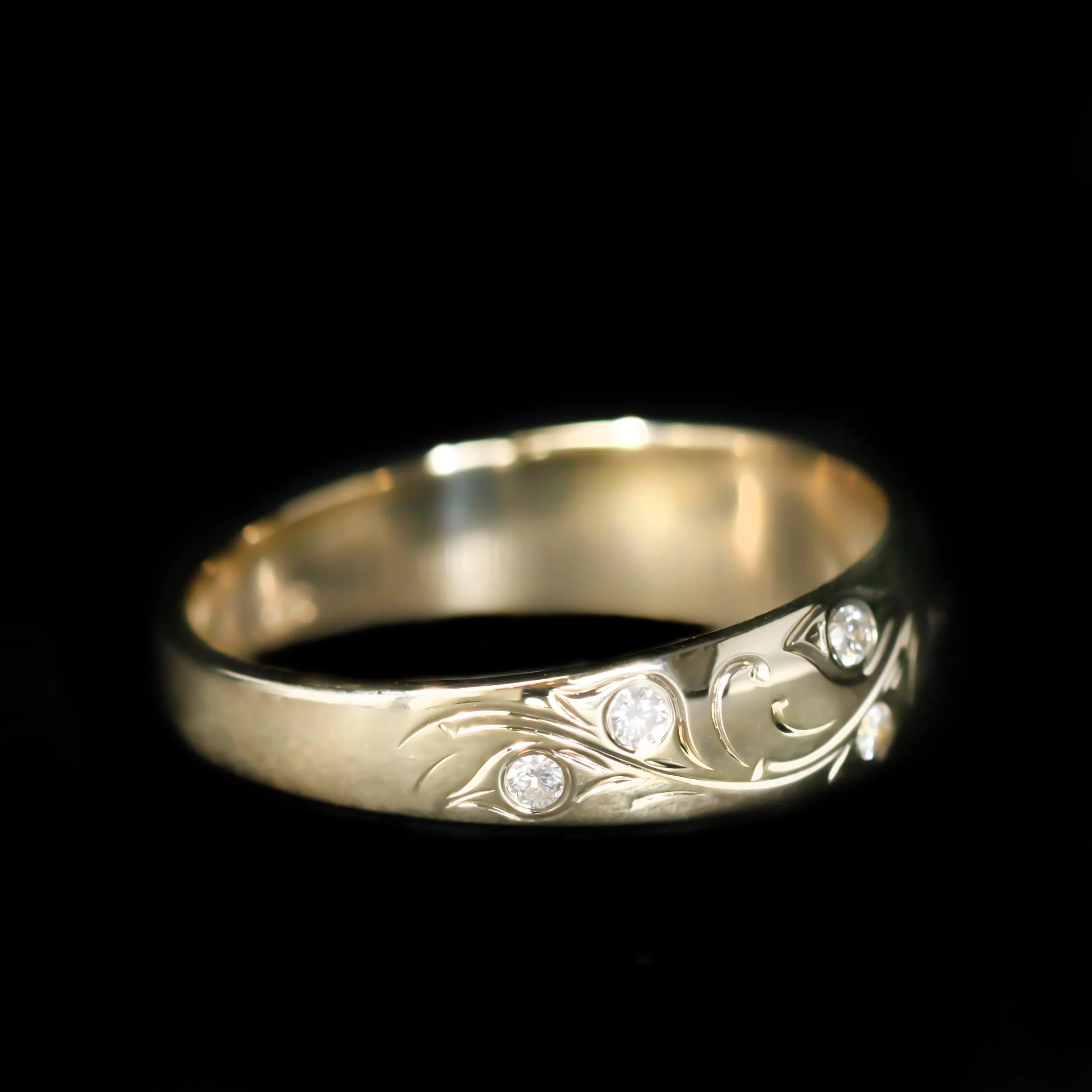 14K Yellow Gold 0.17 CTW Diamond Floral Scatter Band