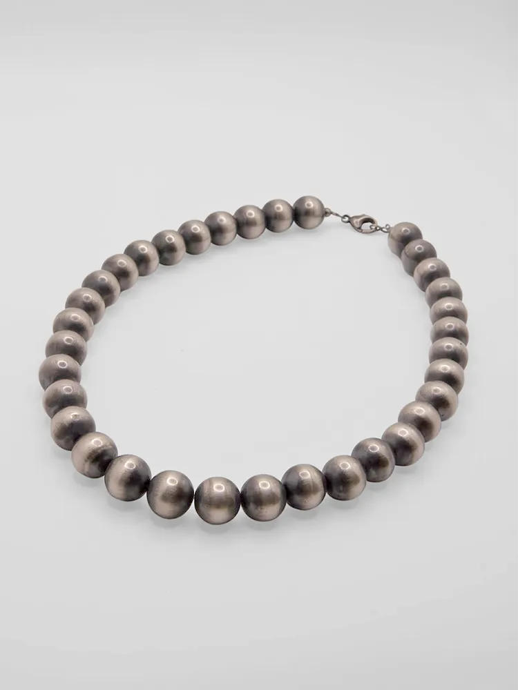 18" 8 mm Navajo Pearl Necklace