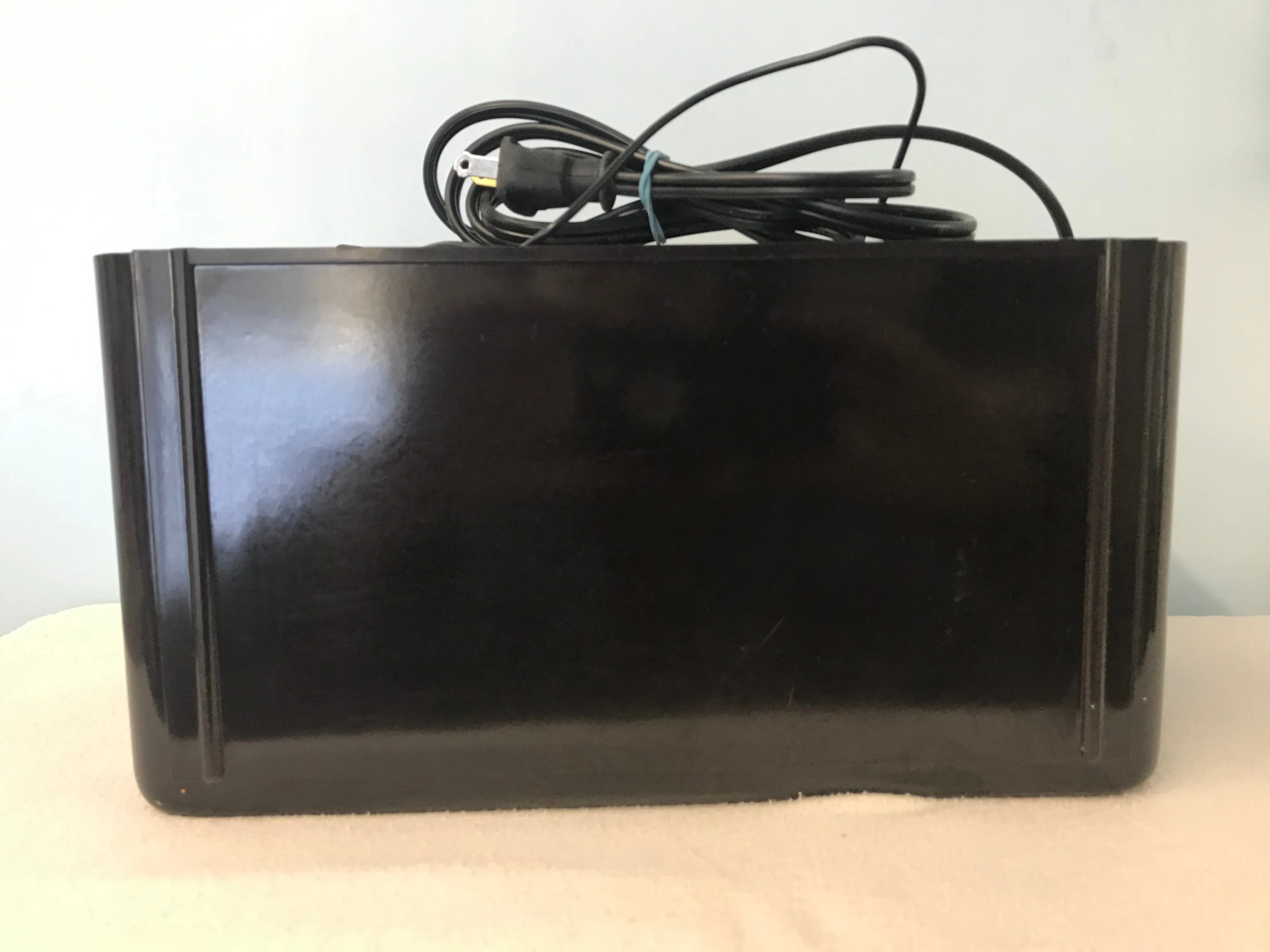 Airline 15-H Tube Radio With Bluetooth input.