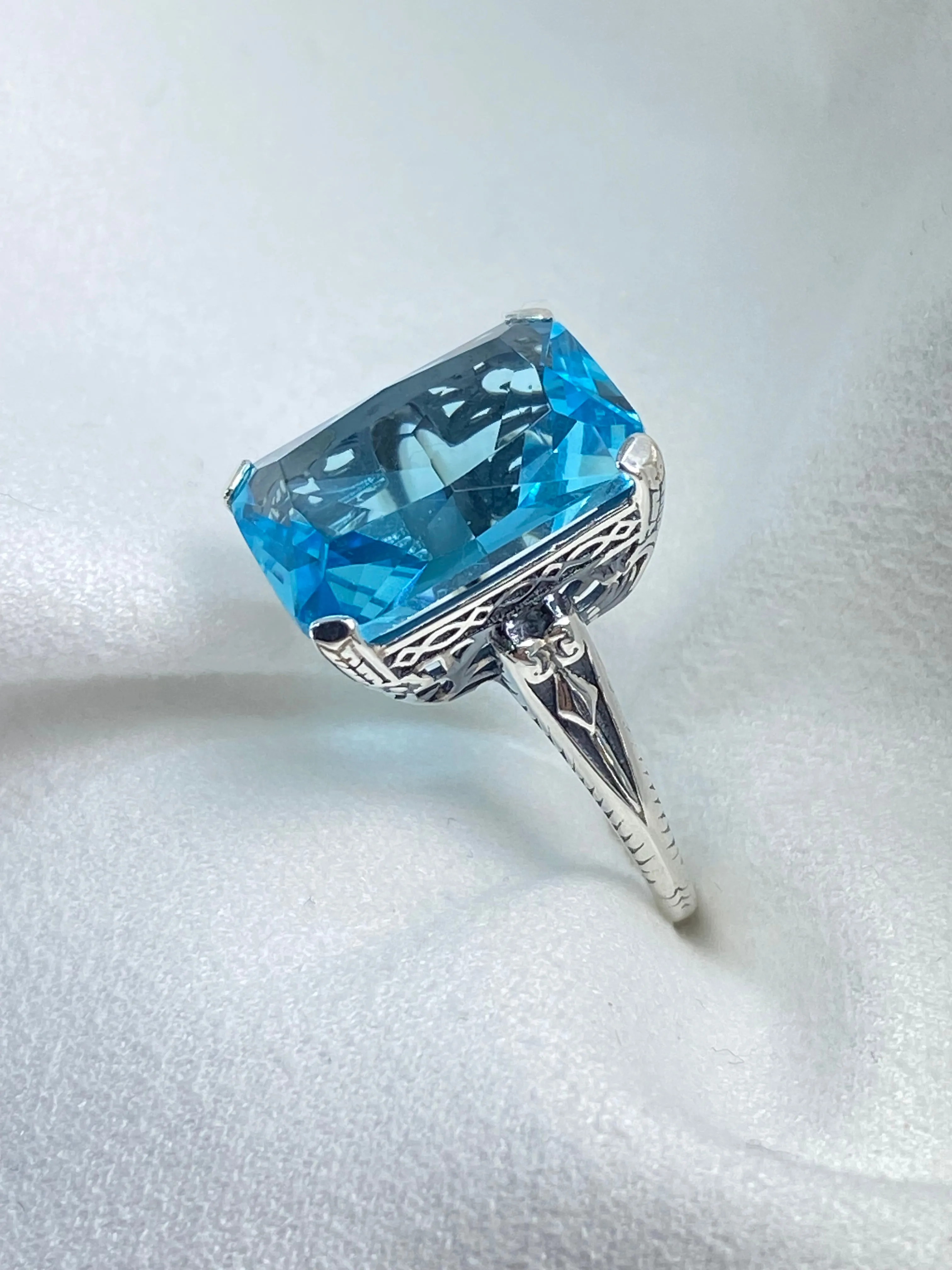 Aquamarine Ring, 10ct Rectangle Gem, Vintage Jewelry #D5