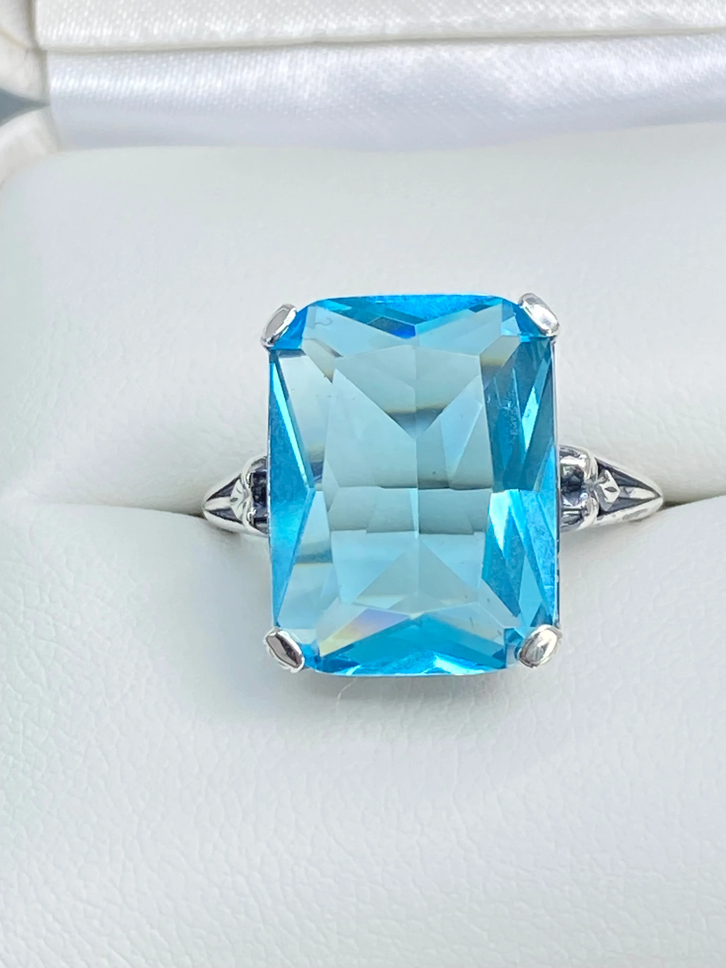 Aquamarine Ring, 10ct Rectangle Gem, Vintage Jewelry #D5