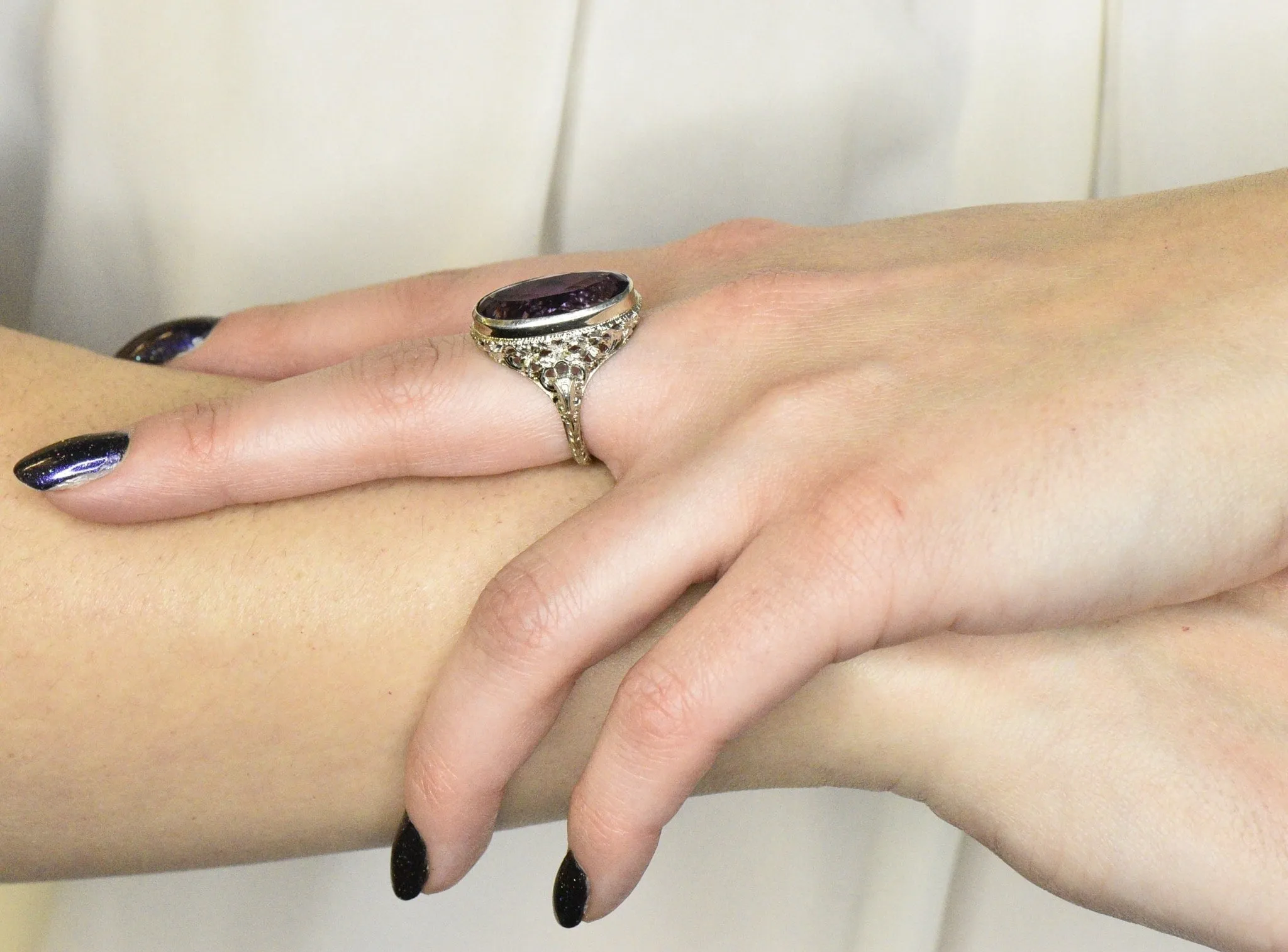 Art Nouveau 6.75 CTW Amethyst 18 Karat White Gold Ring
