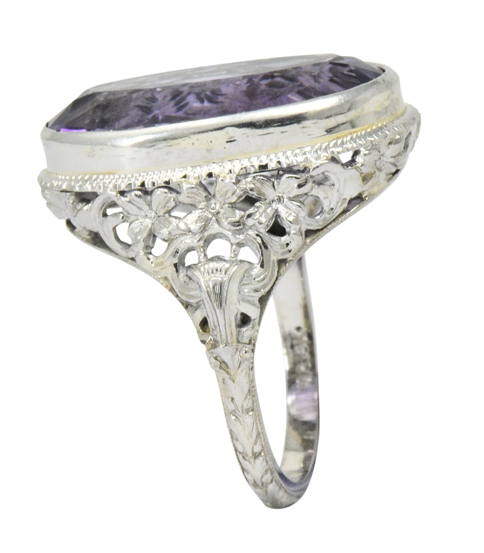 Art Nouveau 6.75 CTW Amethyst 18 Karat White Gold Ring