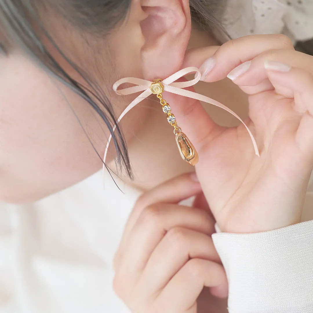 Ballerina Pointe Shoes Pierced Earrings (Pair)【Japan Jewelry】