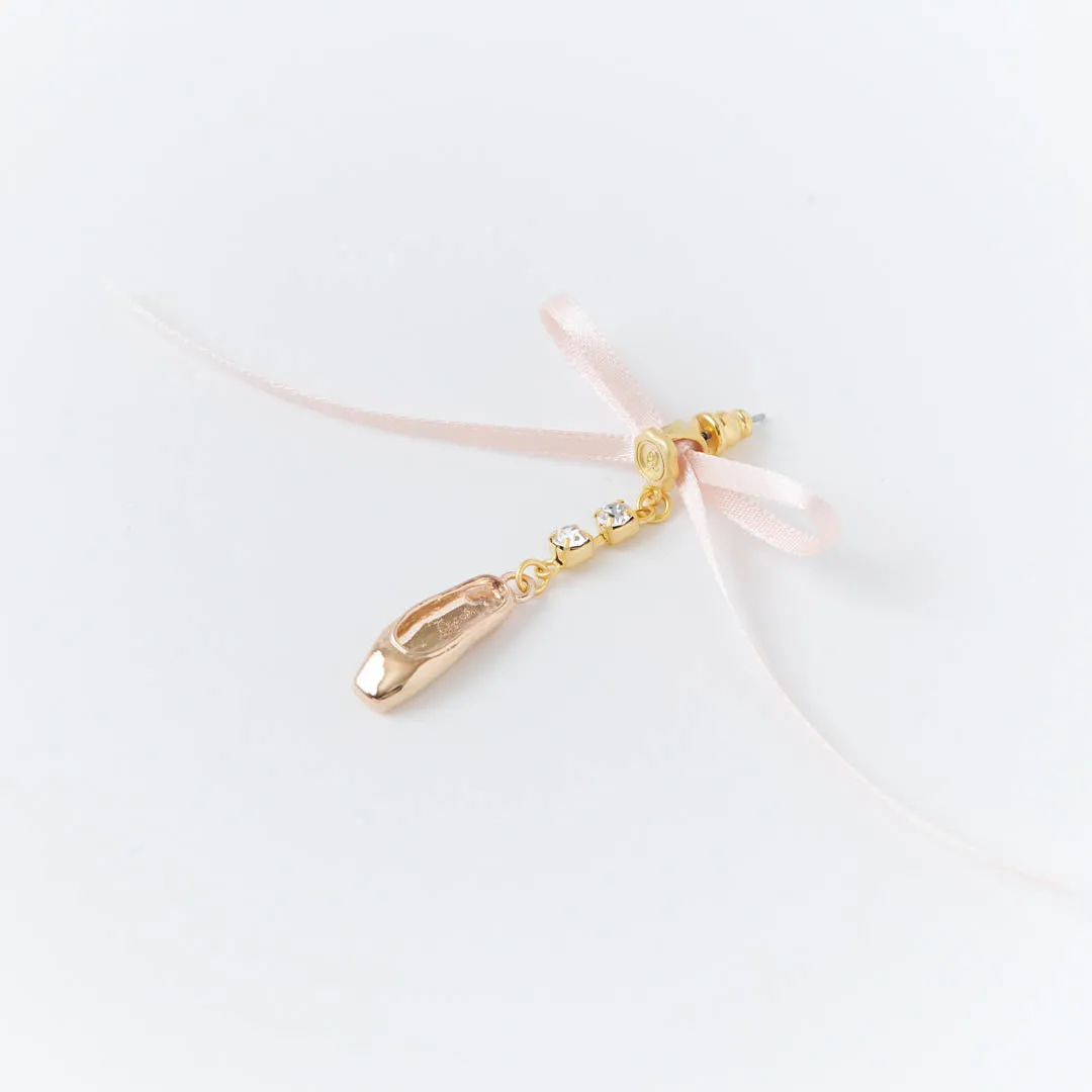 Ballerina Pointe Shoes Pierced Earrings (Pair)【Japan Jewelry】