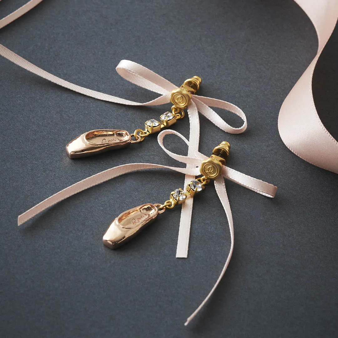 Ballerina Pointe Shoes Pierced Earrings (Pair)【Japan Jewelry】