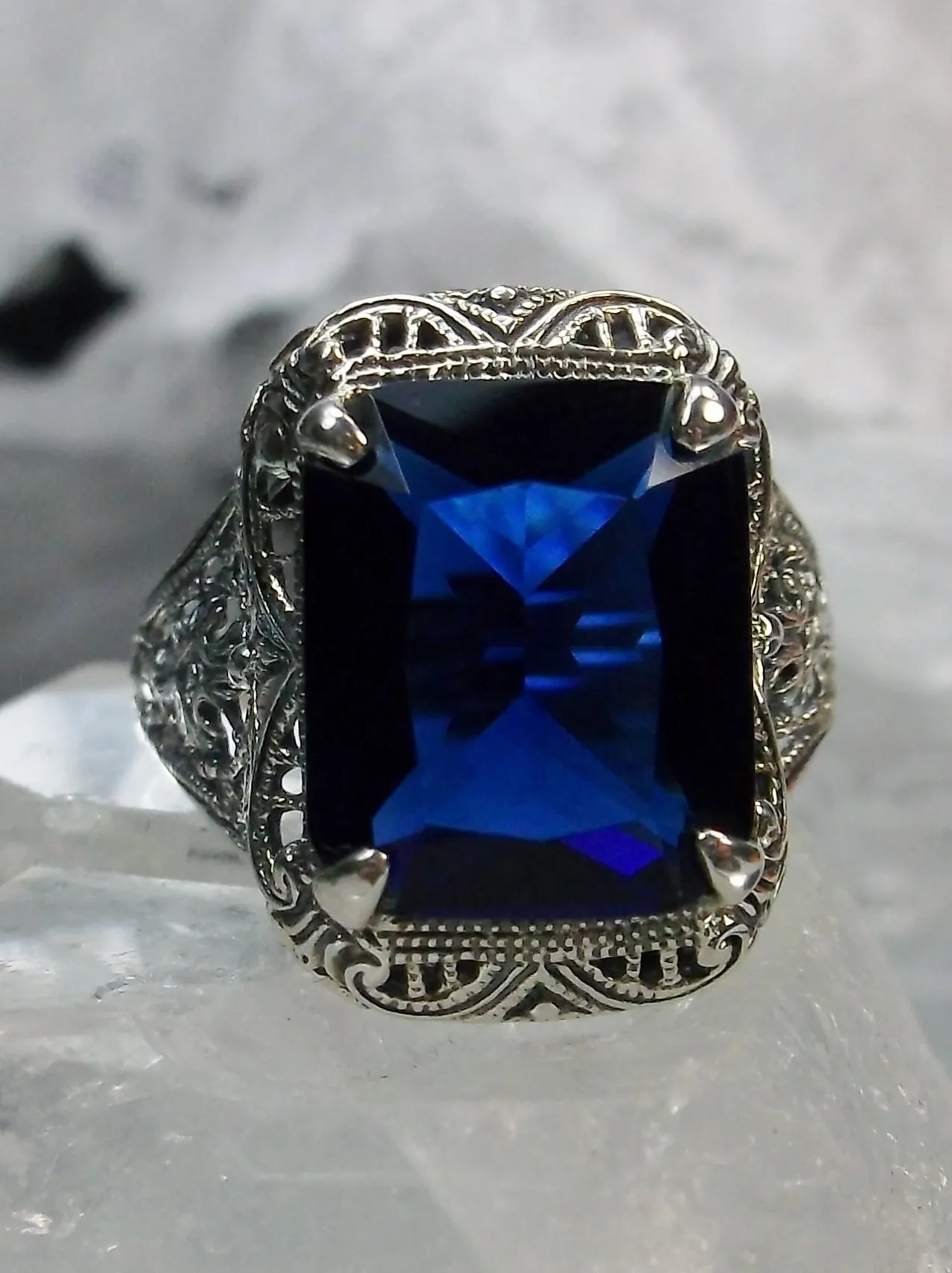 Blue Sapphire Autumn Ring, Rectangle Gem, Vintage Jewelry #D200