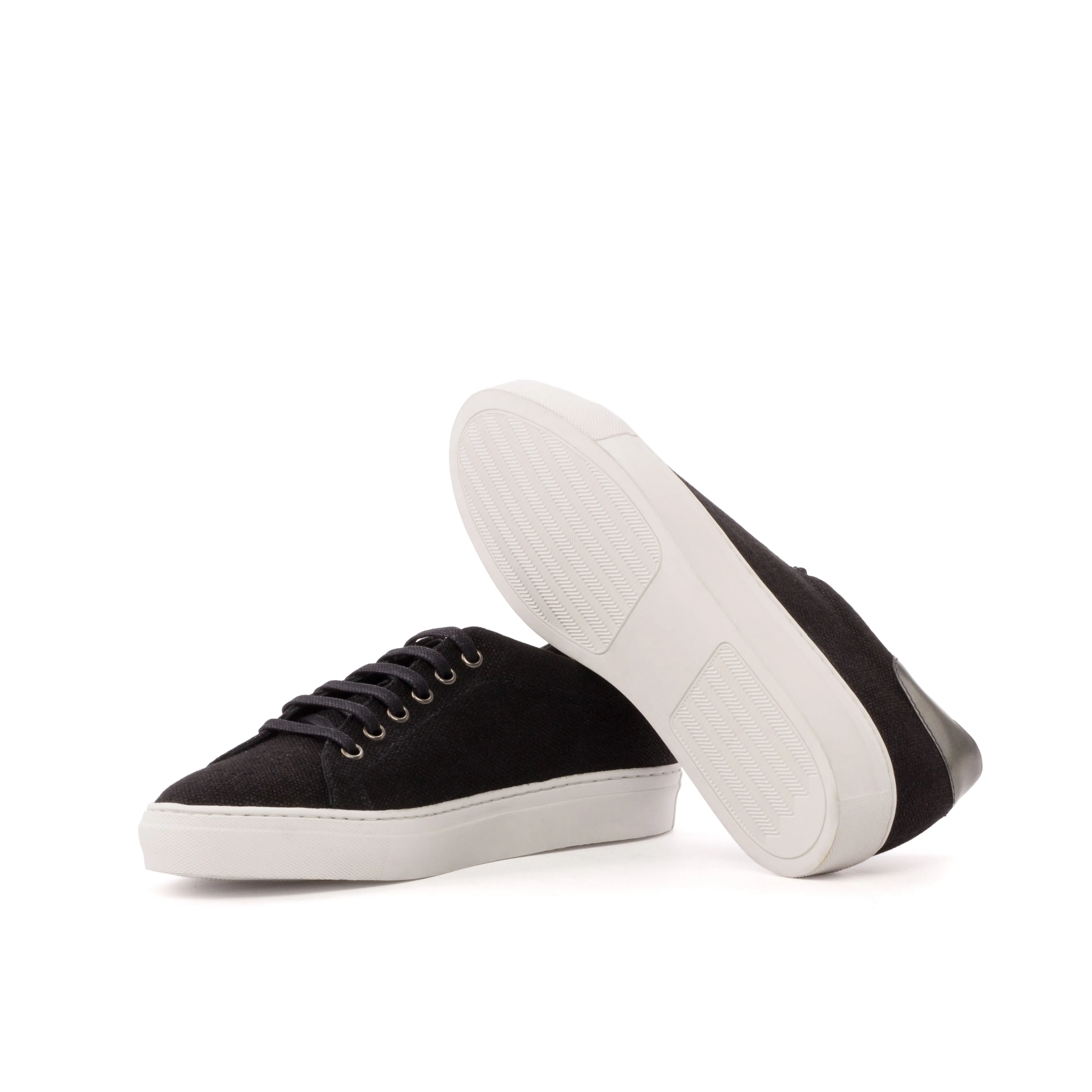 DapperFam Rivale in Black Men's Linen Trainer