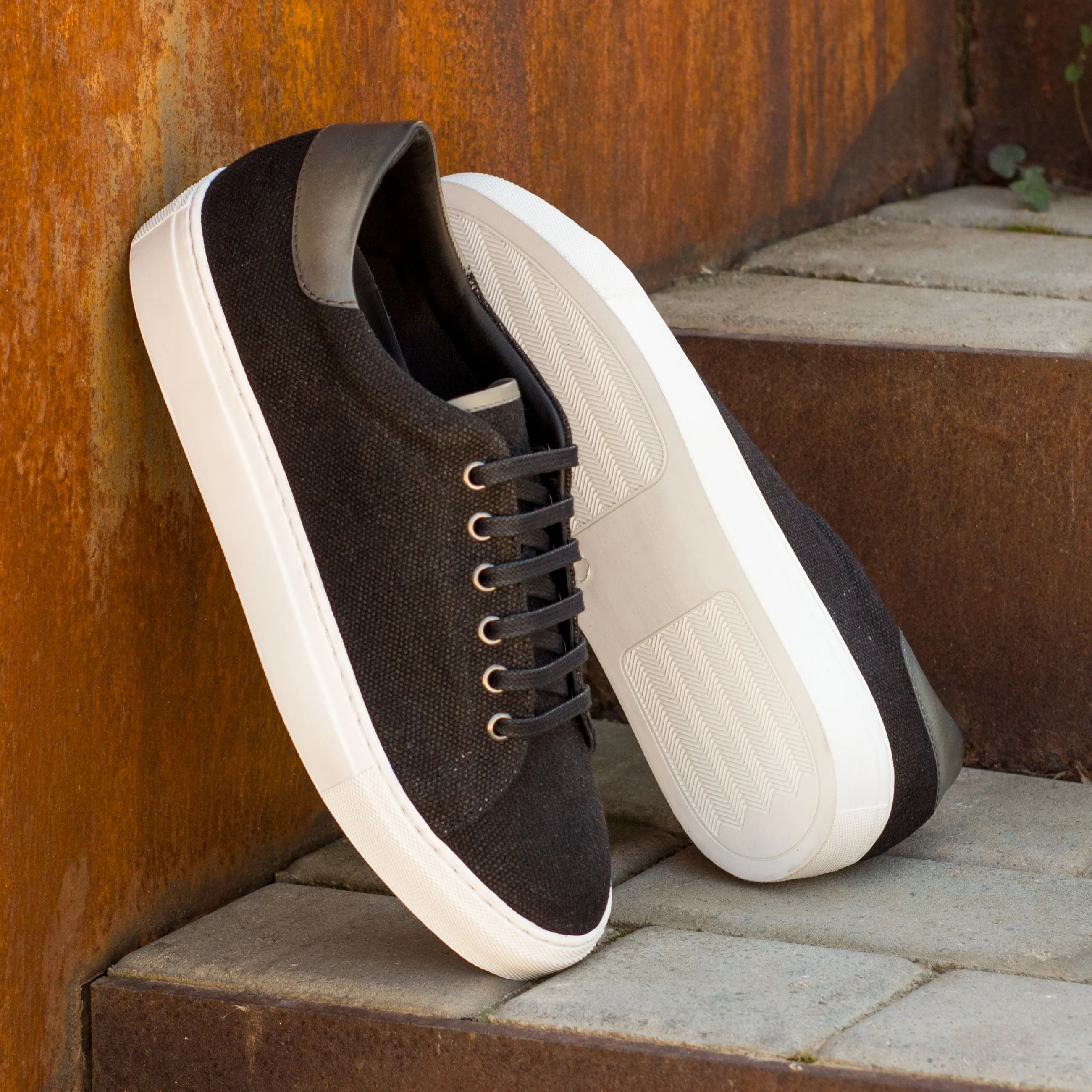 DapperFam Rivale in Black Men's Linen Trainer