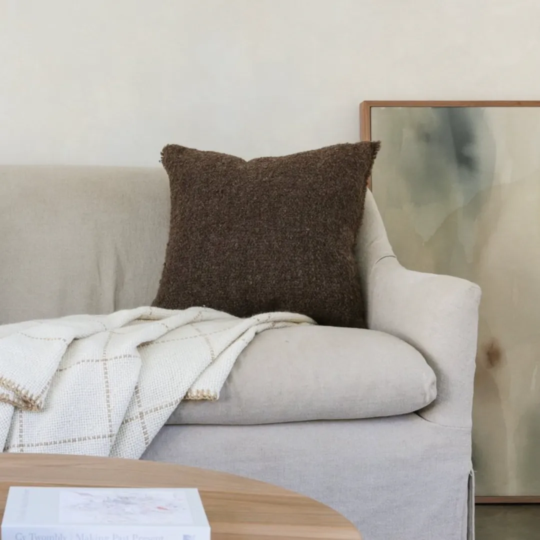 Deja Pillow – Carob