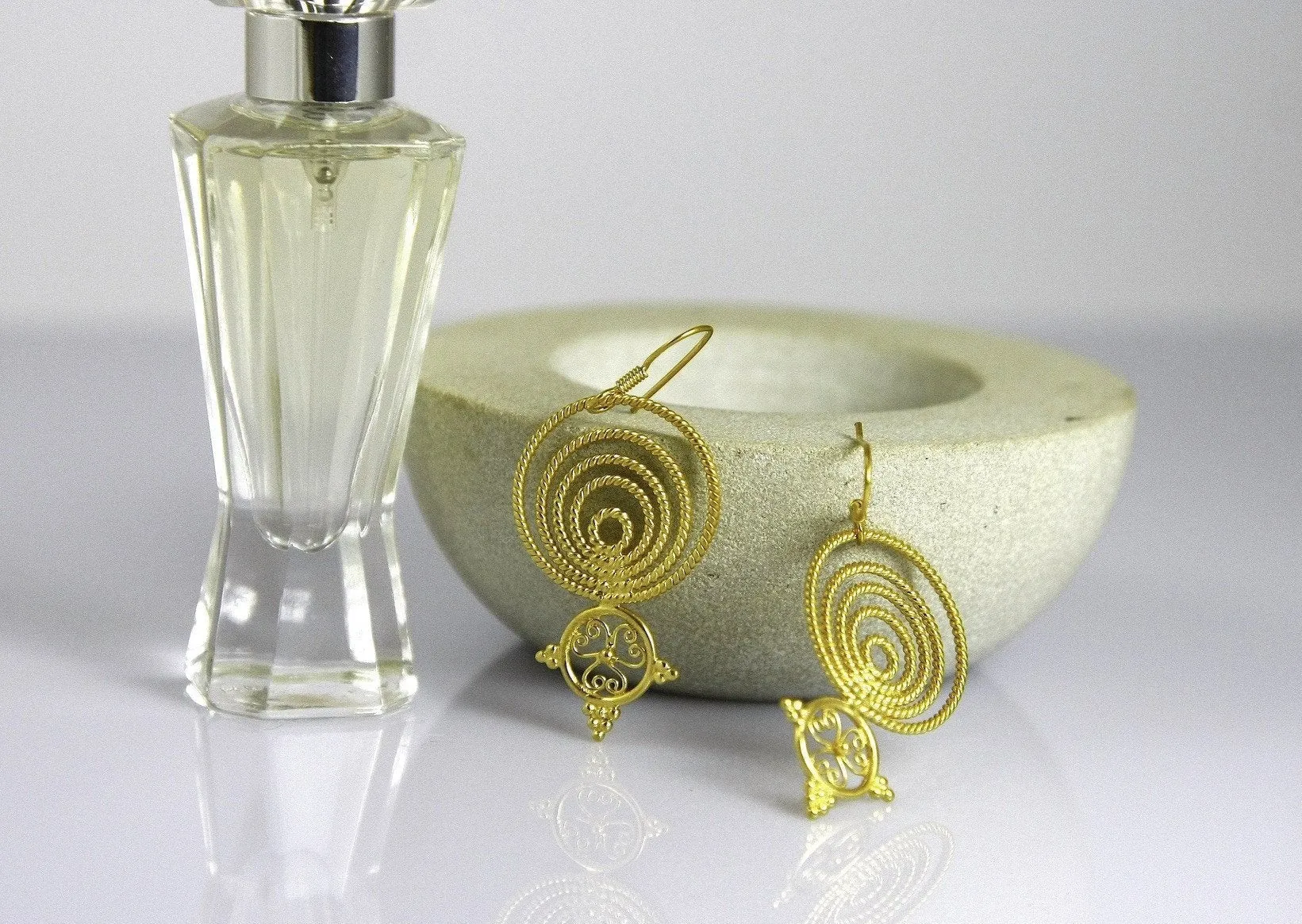Delicate, Greek-inspired, concentric, filigree, gold-plated earrings