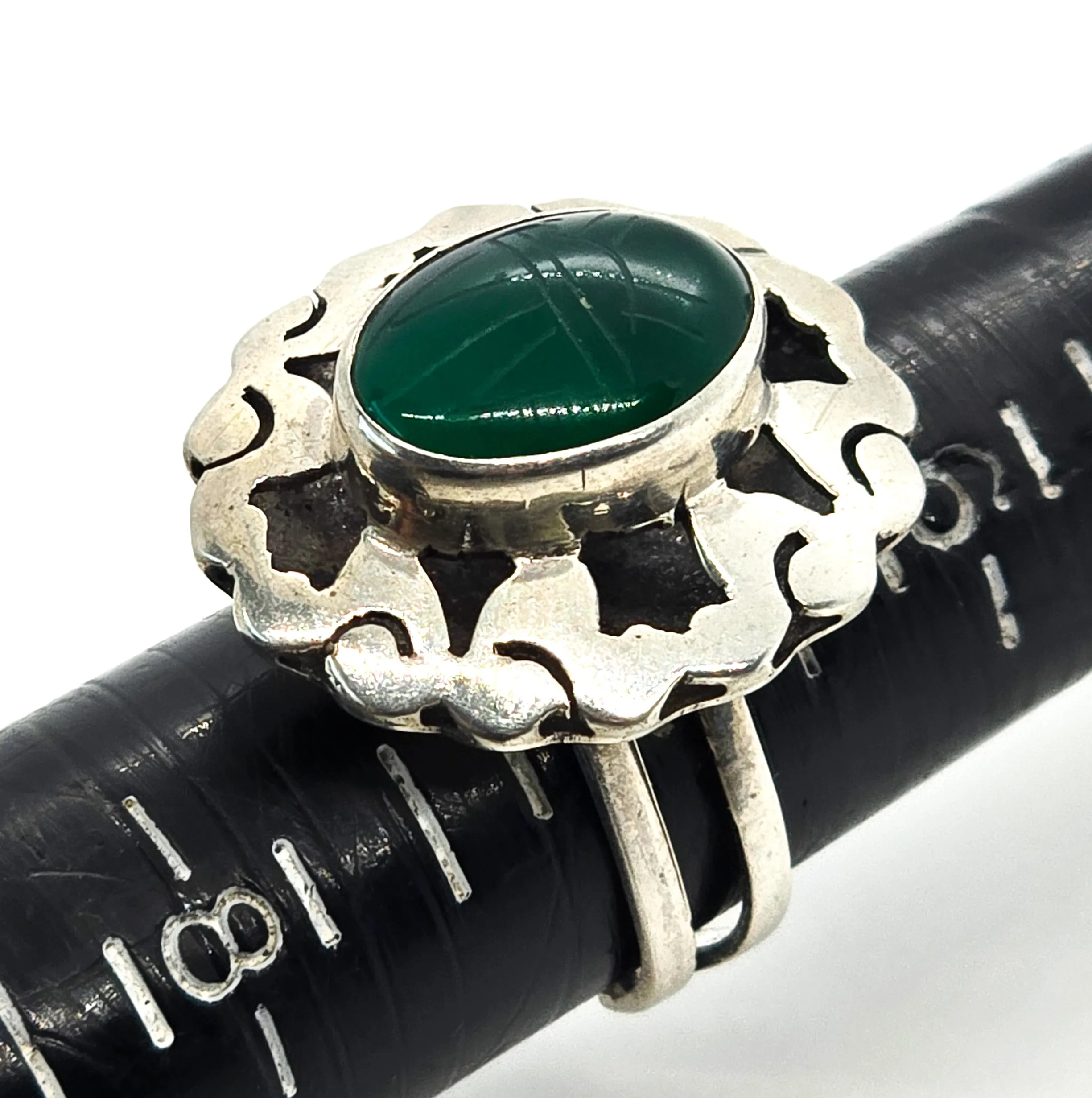 Egyptian Revival Chrysoprase carved Scarab Israel ST sterling silver adjustable ring size 7