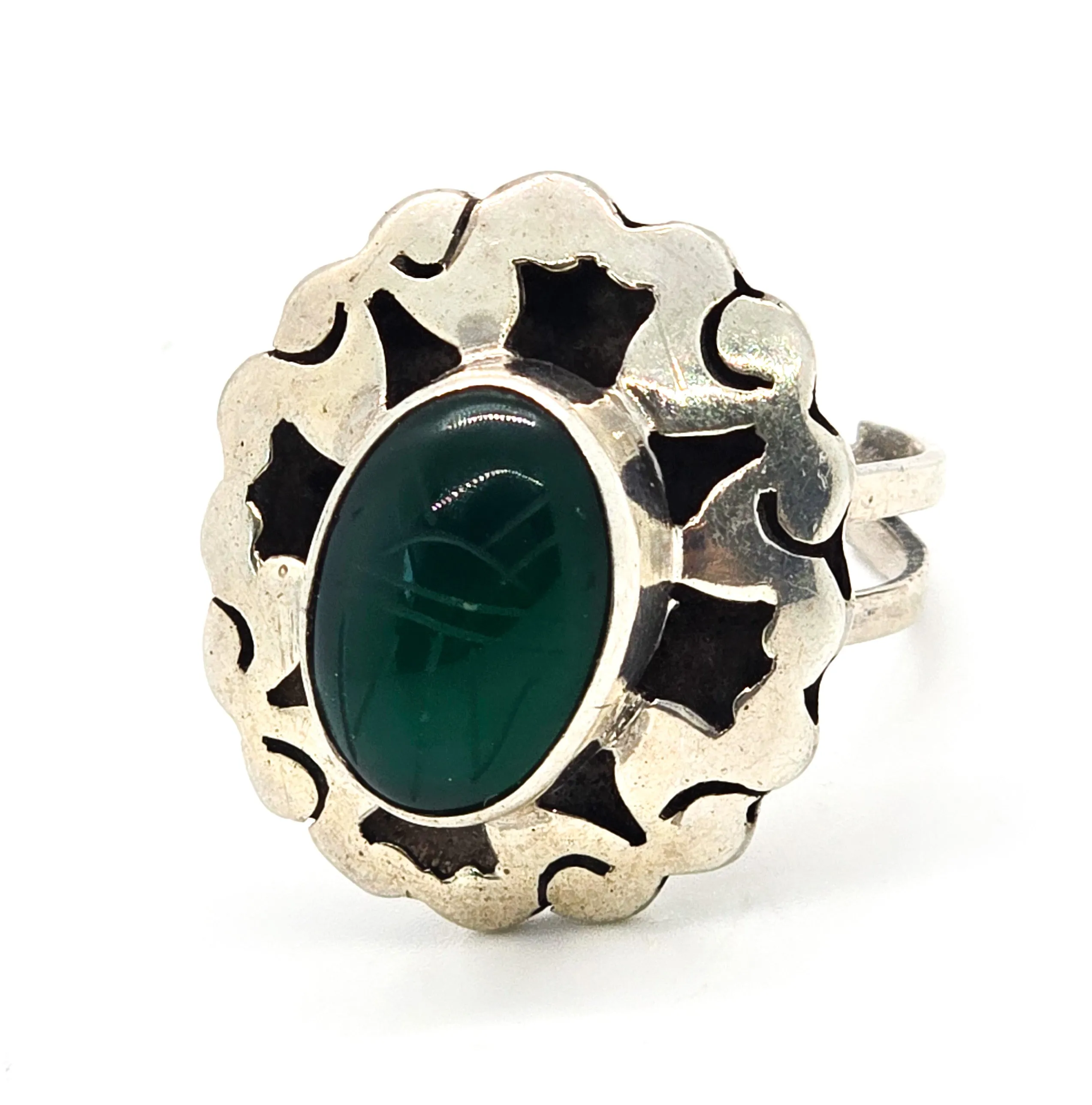 Egyptian Revival Chrysoprase carved Scarab Israel ST sterling silver adjustable ring size 7