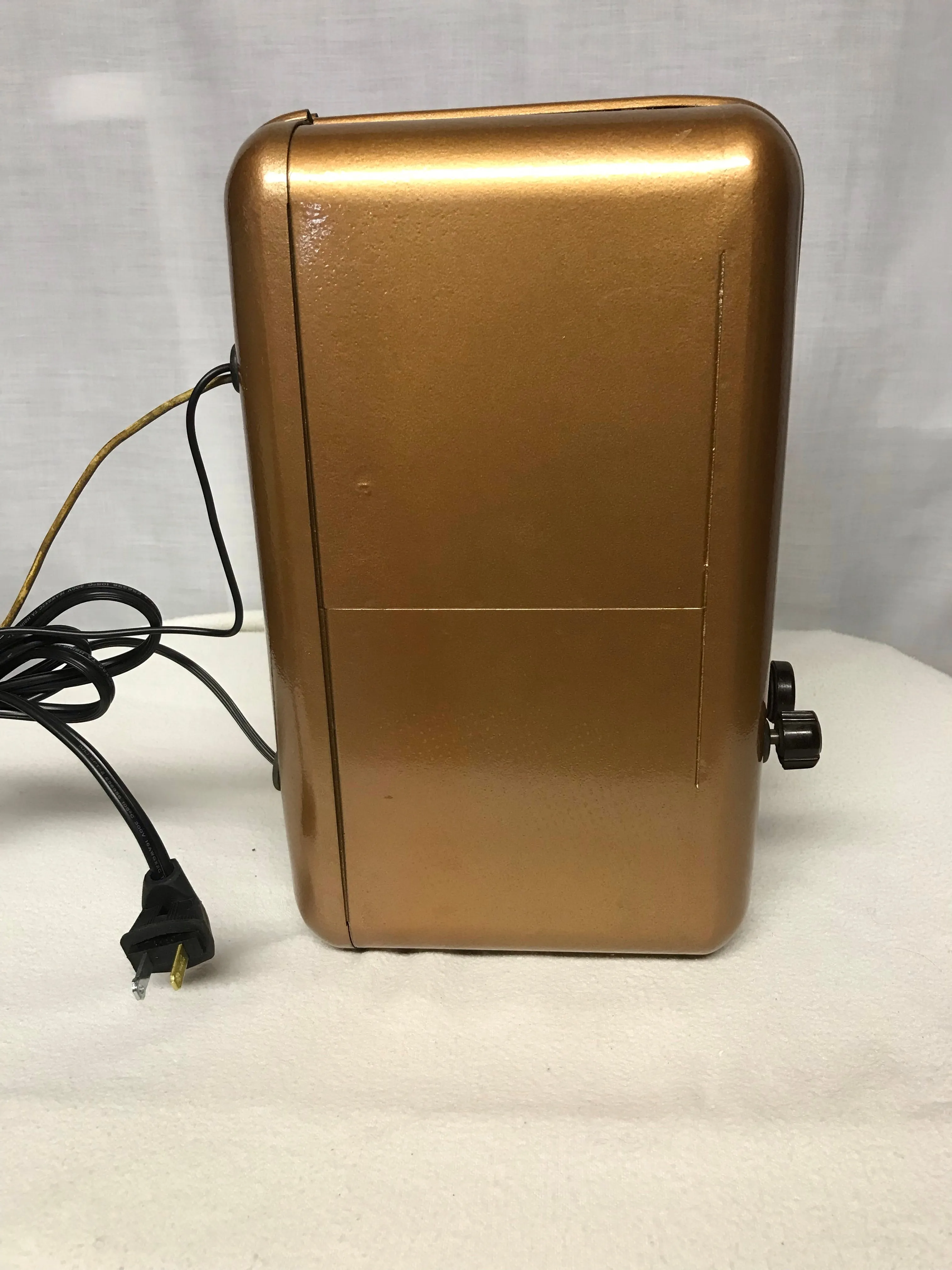 Electone T5TS1 Tube Radio With Bluetooth input.