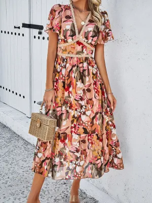 Floral Print Midi Dress with V-Neck and Tiered Skirt