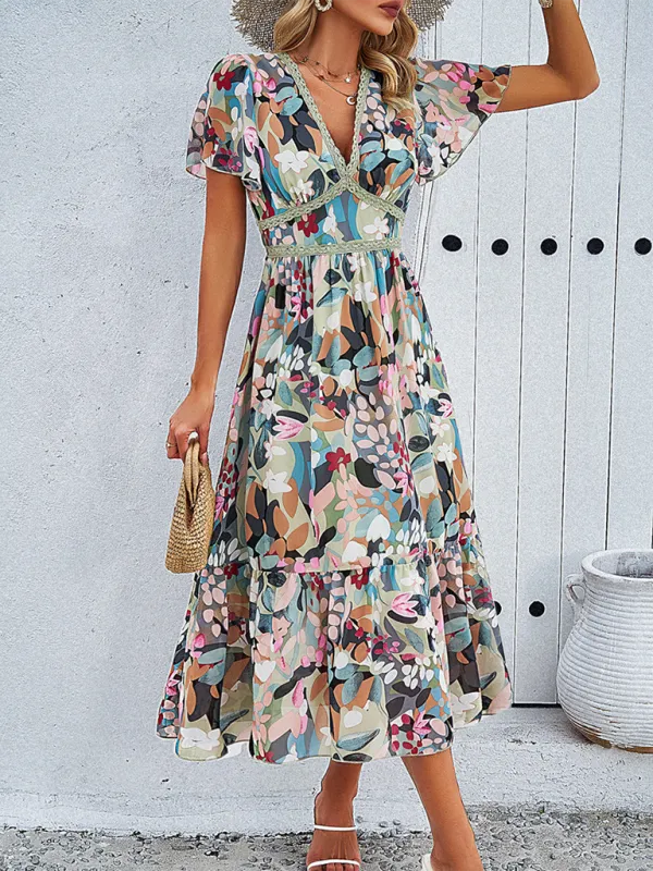 Floral Print Midi Dress with V-Neck and Tiered Skirt
