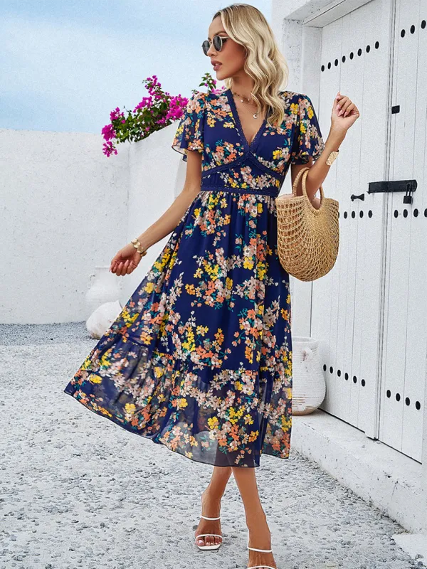 Floral Print Midi Dress with V-Neck and Tiered Skirt