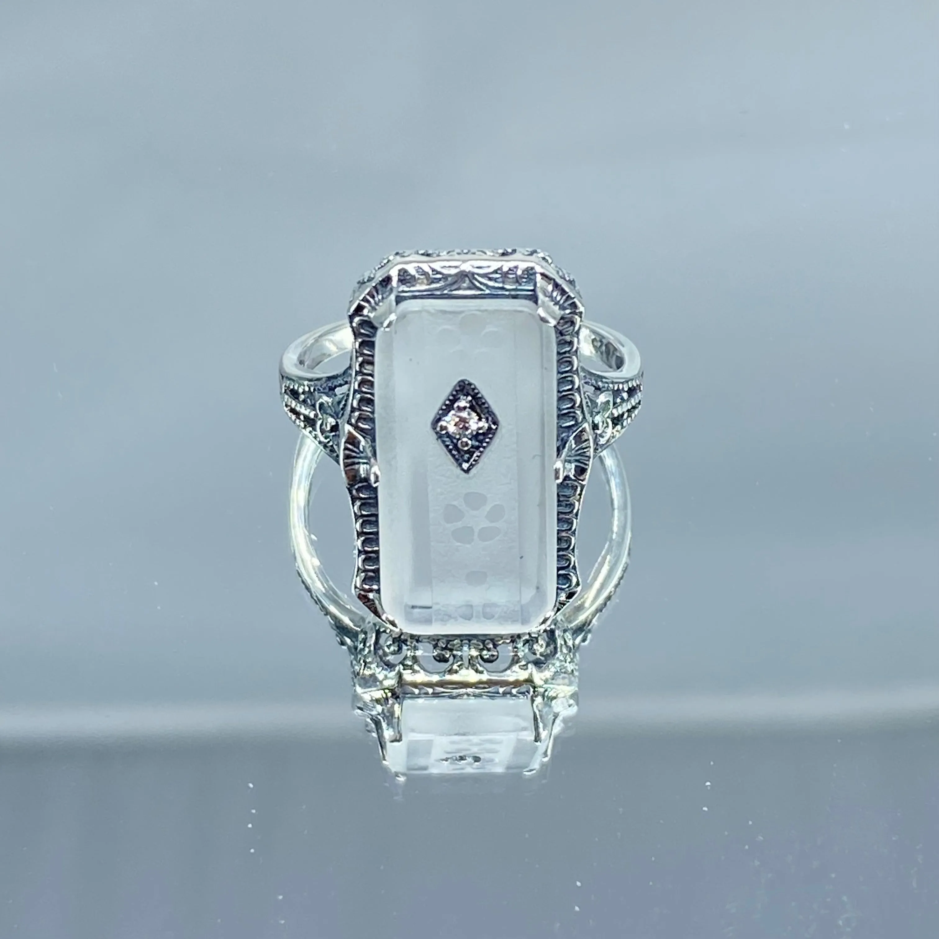 Frosted Camphor Glass Ring, 1915 Vintage style, Edwardian Jewelry #D232
