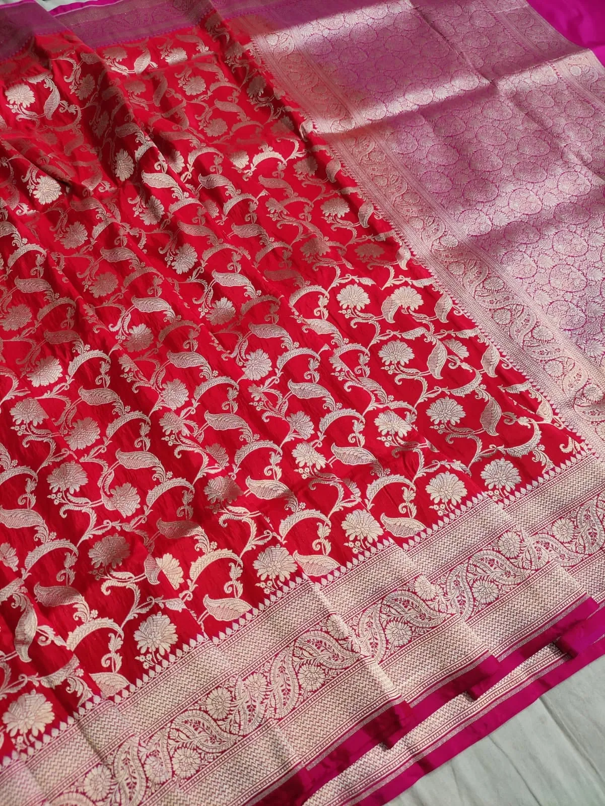 Gold Zari Banarasi Silk Saree with heavy pallu