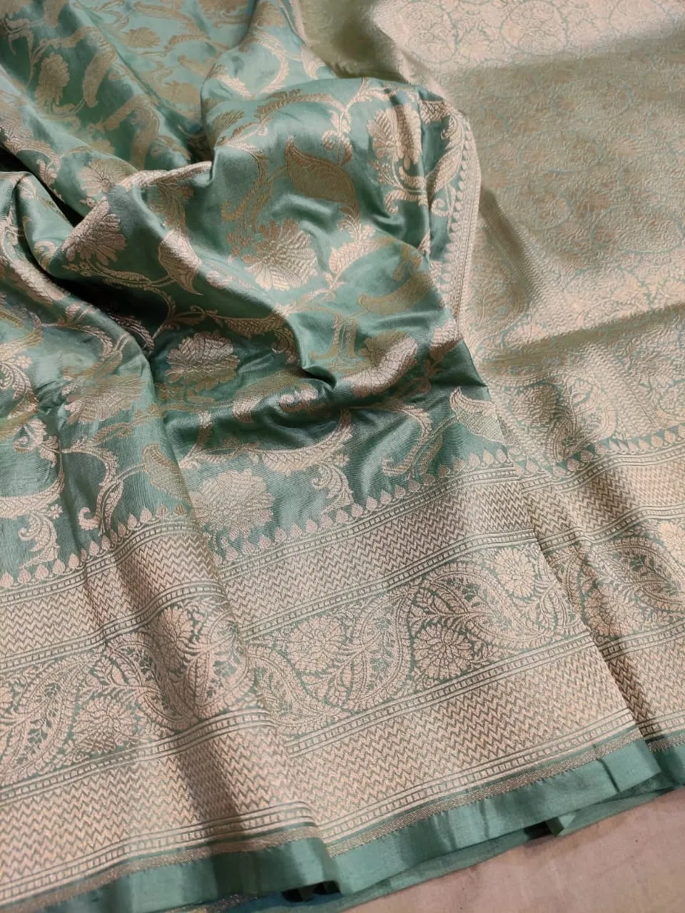 Gold Zari Banarasi Silk Saree with heavy pallu