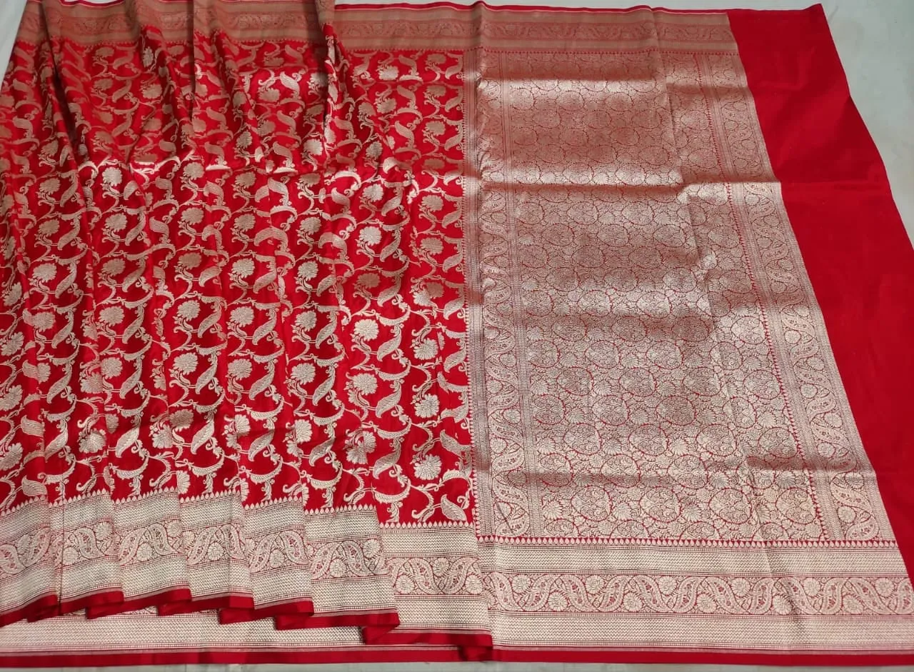 Gold Zari Banarasi Silk Saree with heavy pallu