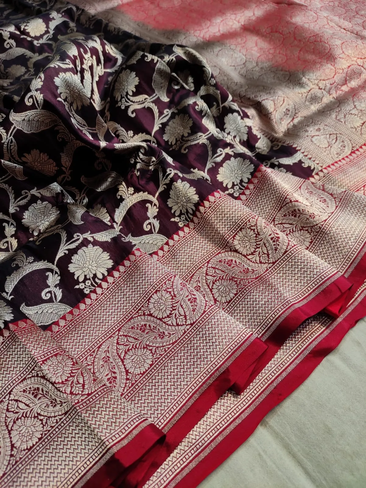 Gold Zari Banarasi Silk Saree with heavy pallu