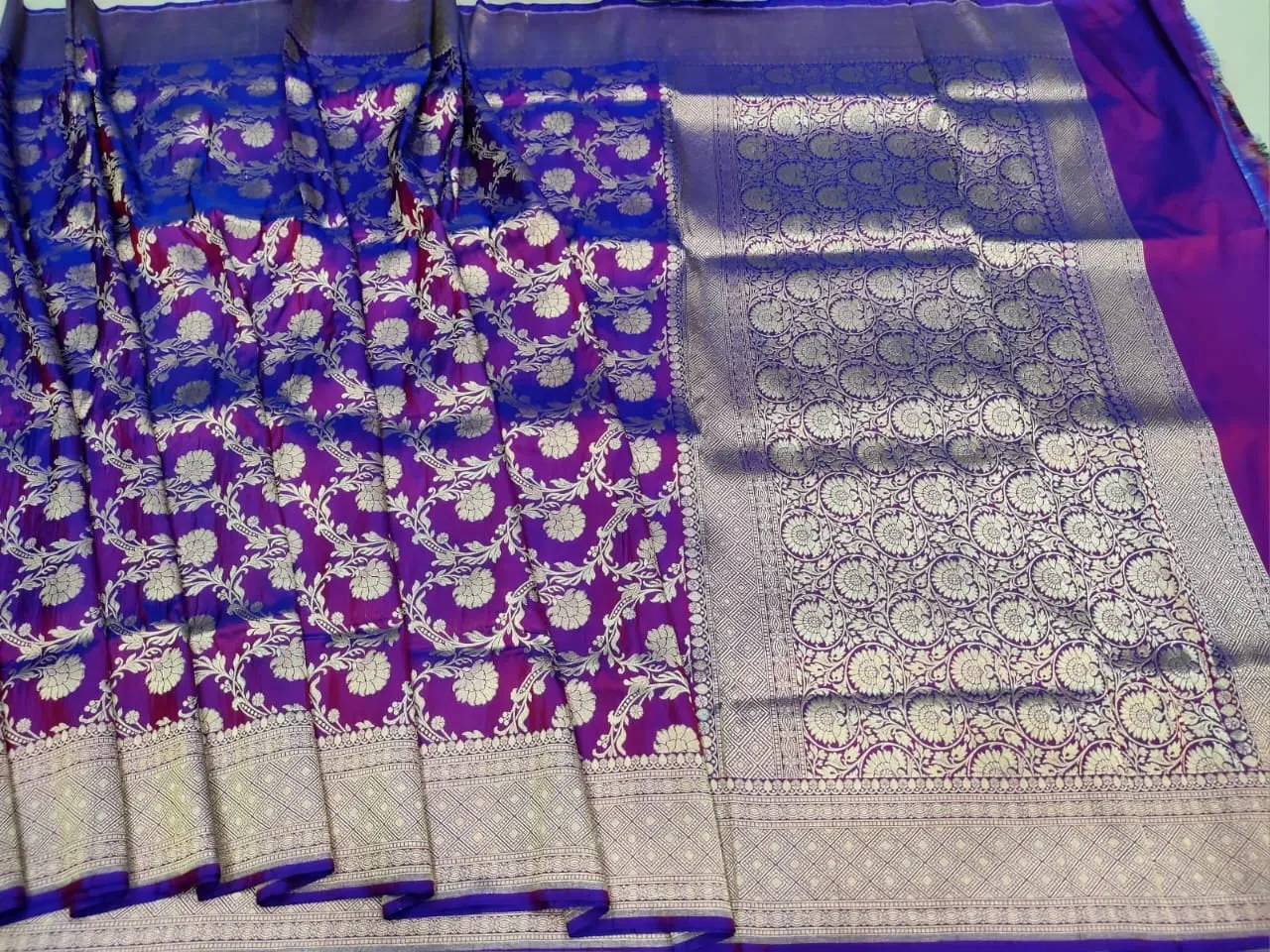 Gold Zari Banarasi Silk Saree with heavy pallu