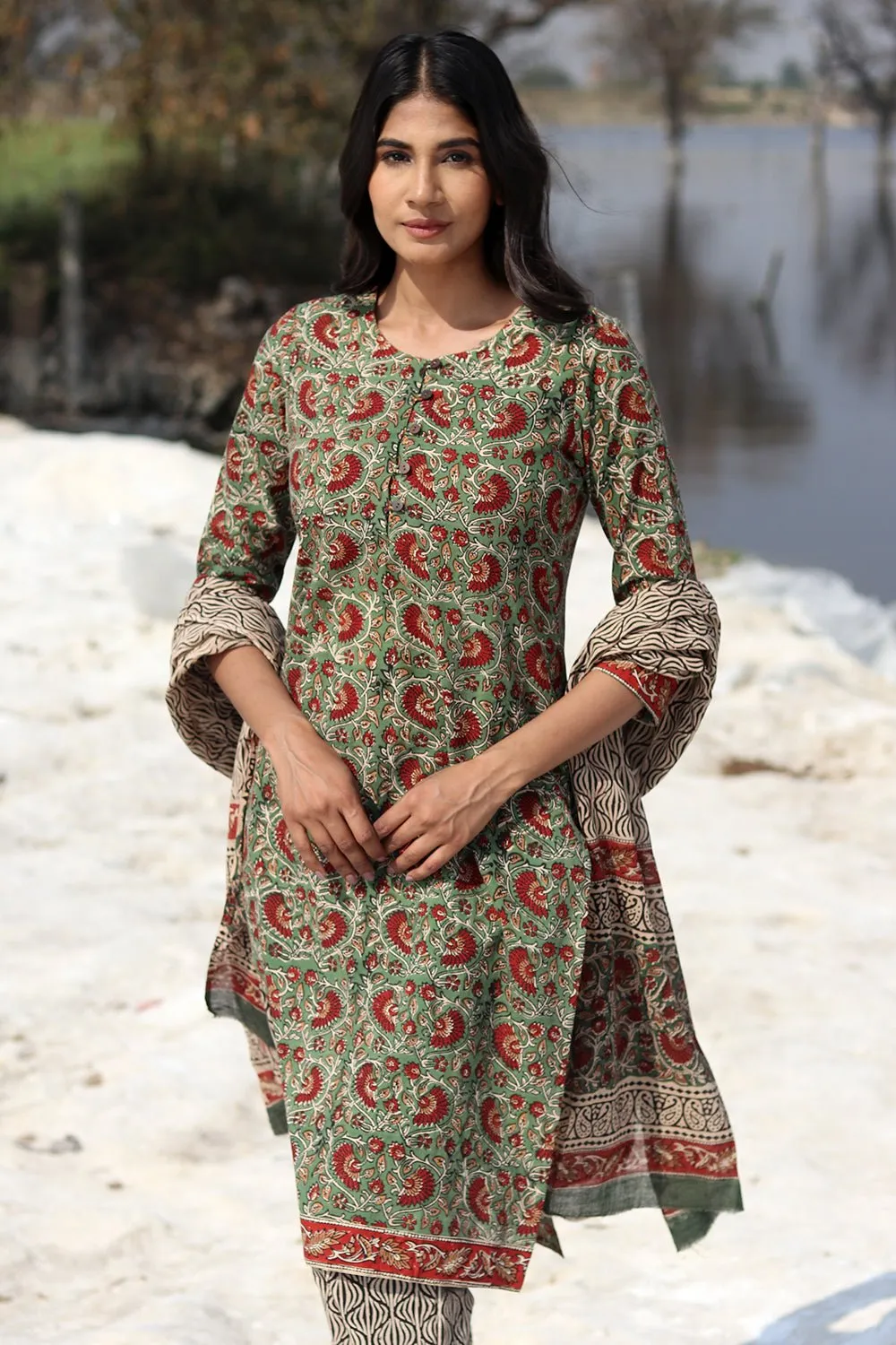 GRADIENT HEART BLOSSOM Block Printed Salwar Suit Set