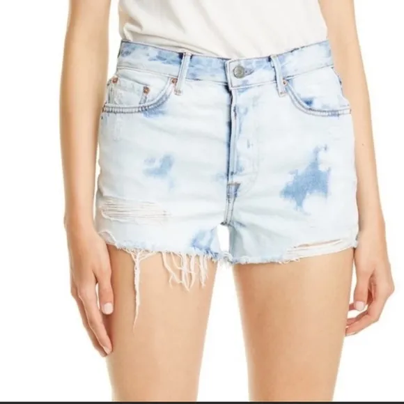 GRLFRND Cindy Bleached Denim Shorts