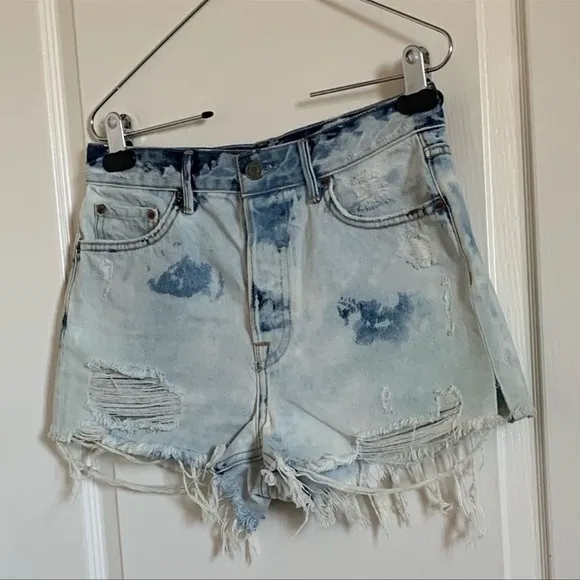GRLFRND Cindy Bleached Denim Shorts