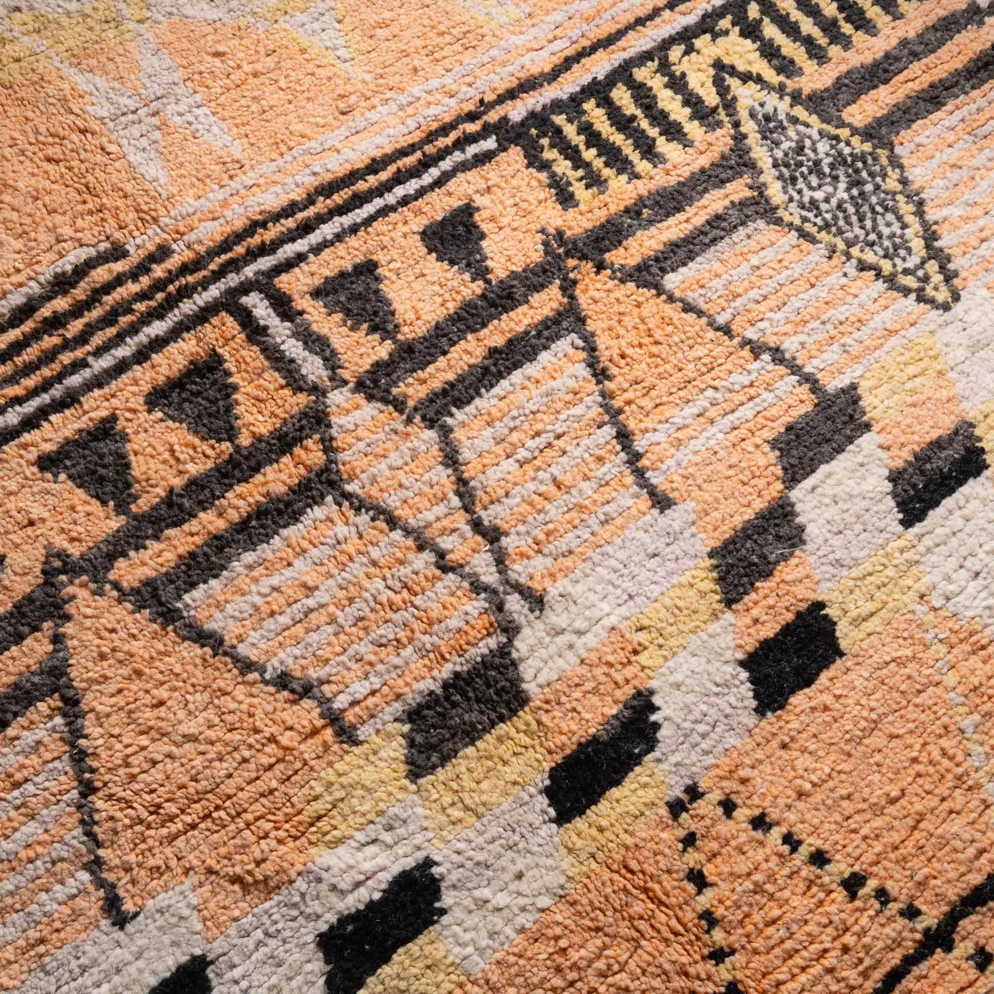 Hadil - vintage boujad rug
