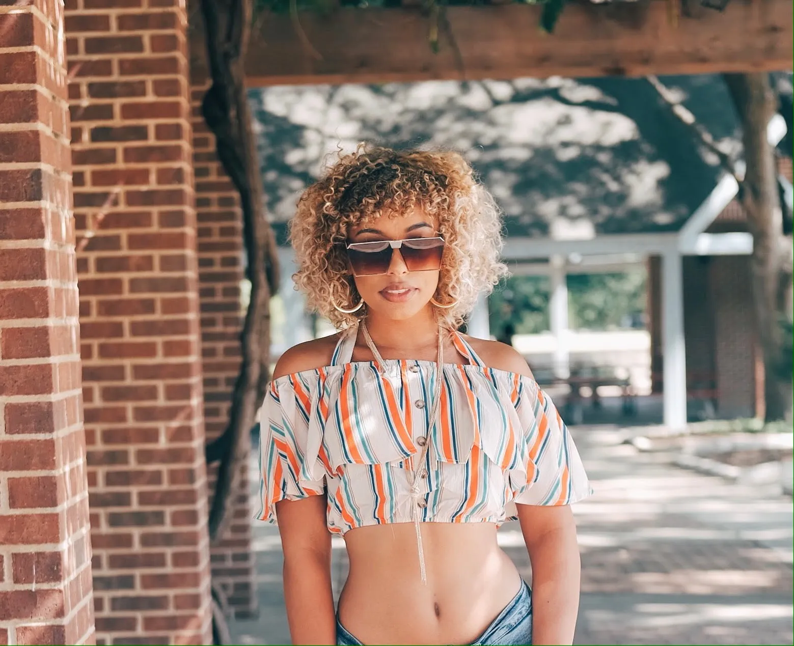 HALTER CROP TOP (Stripe)