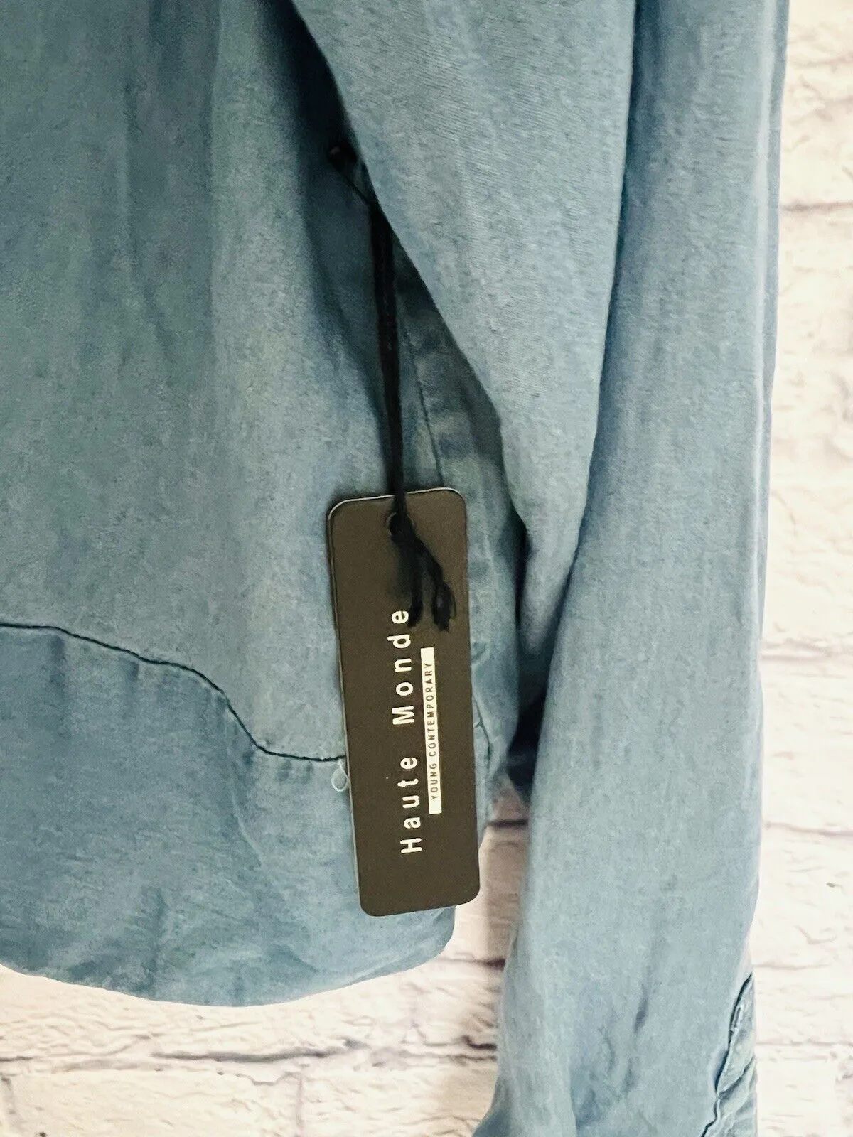 HAUTE MONDE NWT Womens Button Front Denim Shirt Sz L Blue Long Sleeve Collar Top