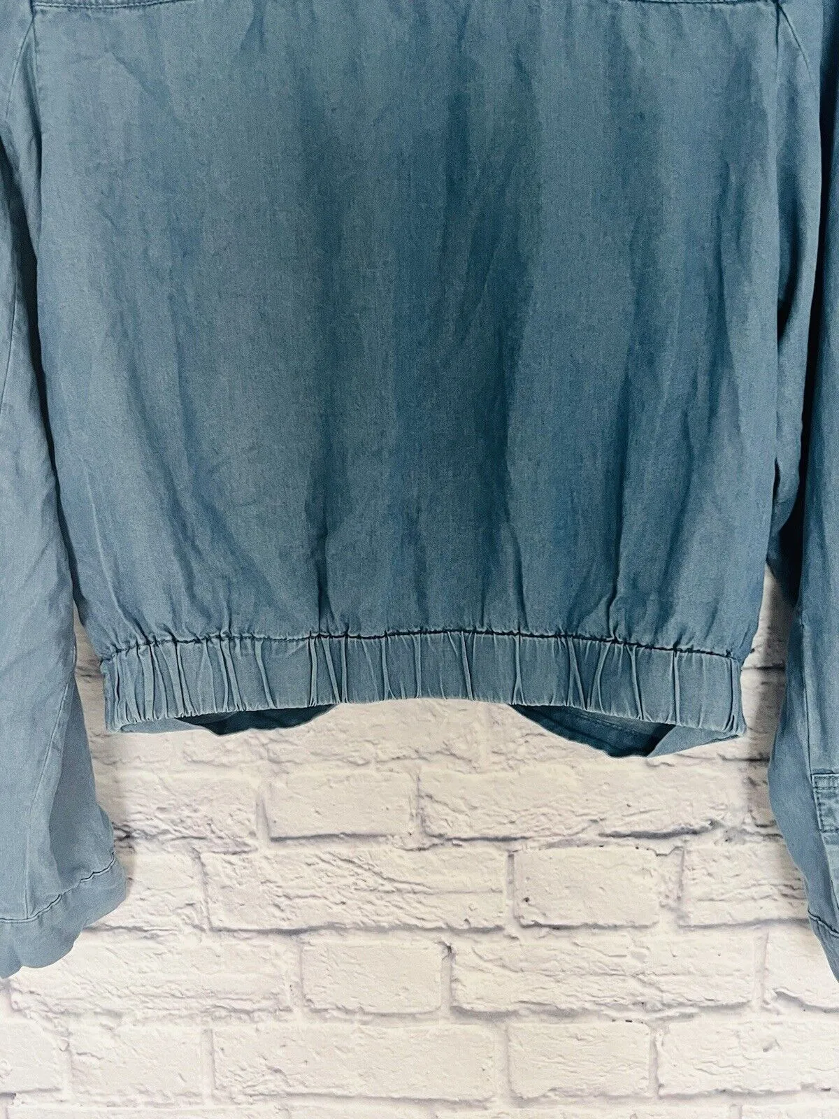 HAUTE MONDE NWT Womens Button Front Denim Shirt Sz L Blue Long Sleeve Collar Top