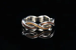 INTERLACED WALNUT AND MAPLE WOOD CRISS CROSS OVER RING