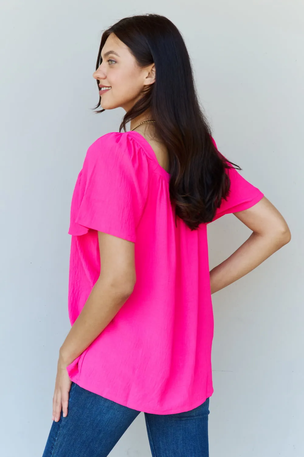 Mazey Square Neck Short Sleeve Blouse in Fuchsia
