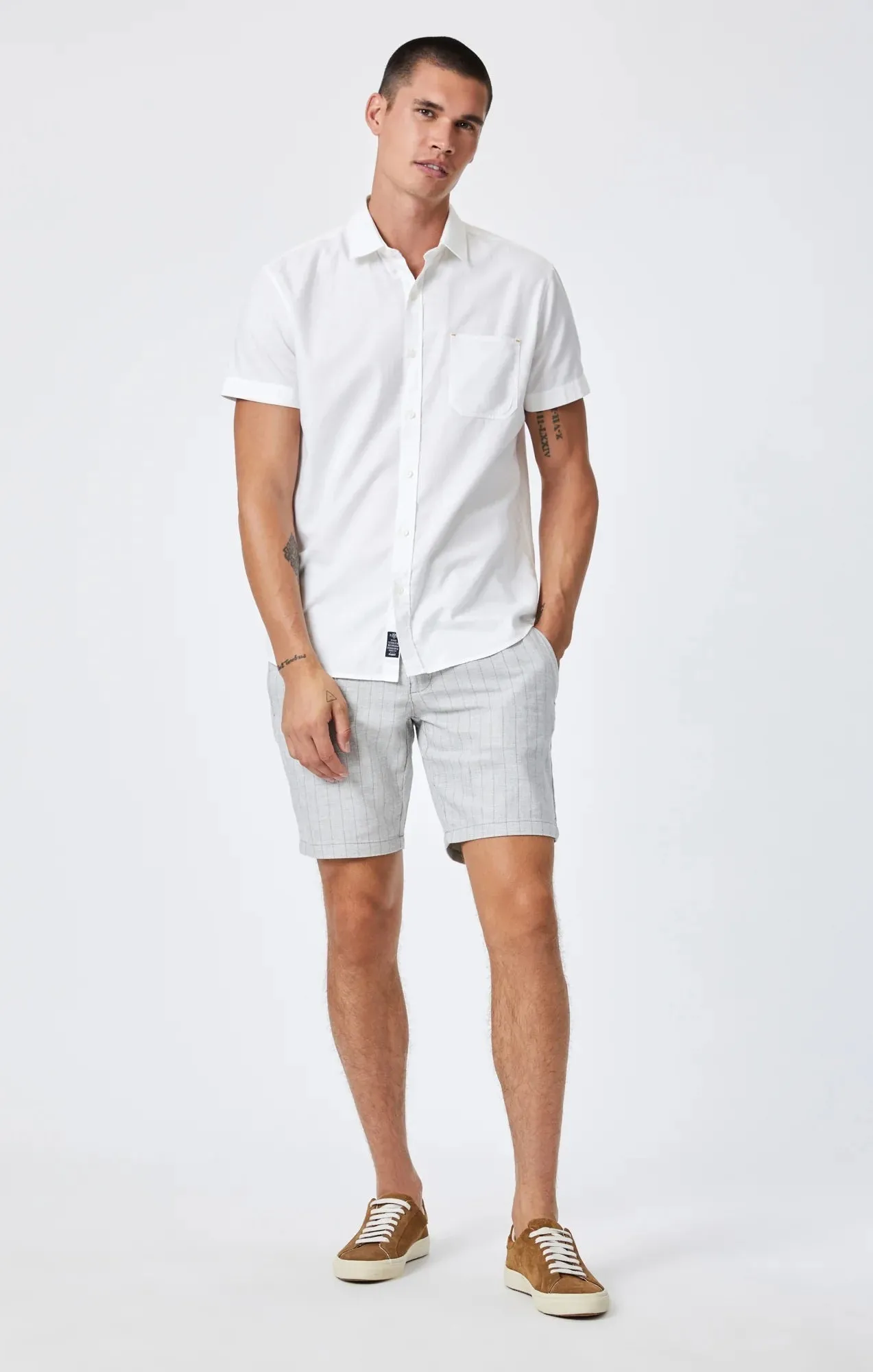 Noah 9" inseam Shorts | Grey Linen Stripe