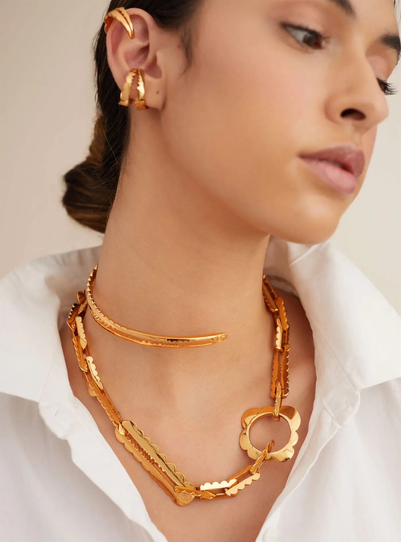 Outhouse   I   OH Beverly Center Epee Ferrum Link Chain Necklace Brass Gold Accessories  OHAW21NE801