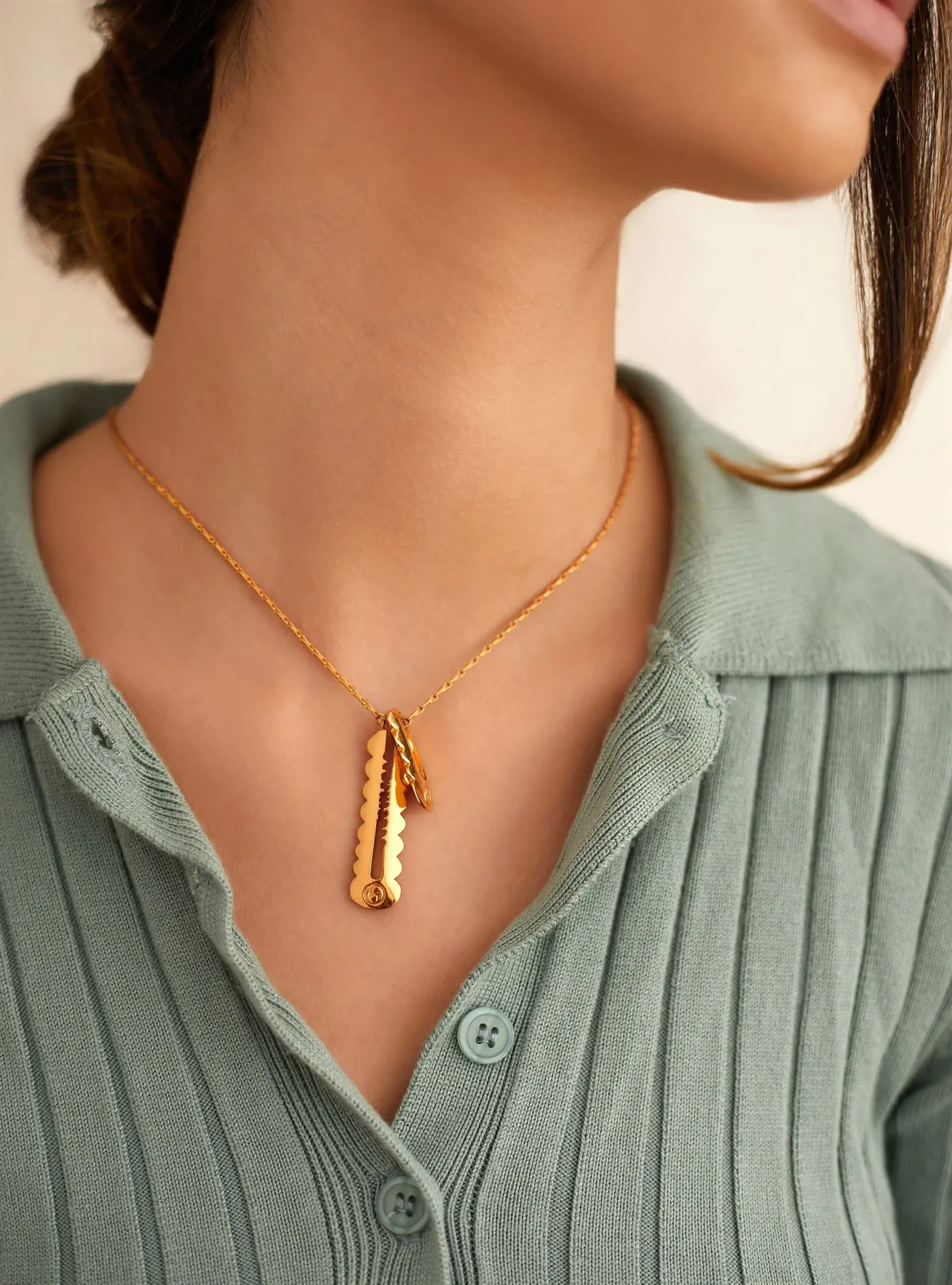 Outhouse   I   OH Epee Citadel Outlet Double Tag Pendant Necklace Brass Gold Accessories  OHAW21PE602