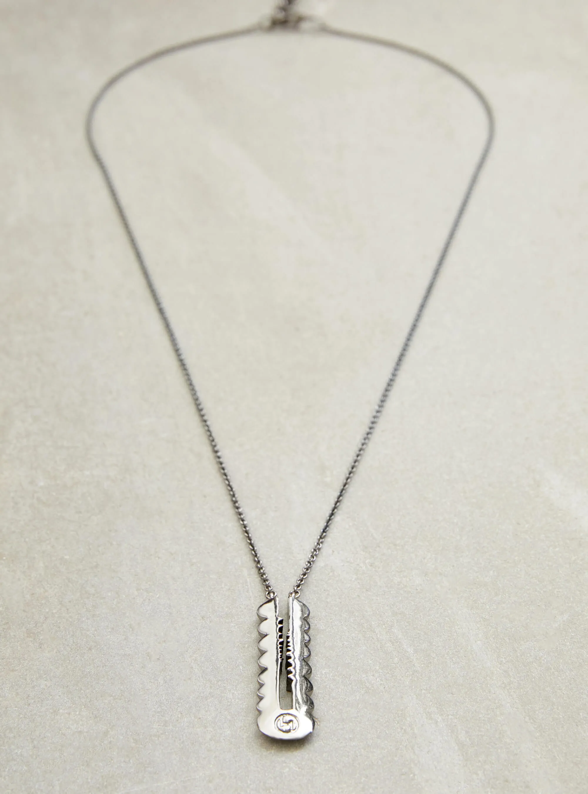 Outhouse   I   OH Epee La Brea Avenue XL Penadnt In Gunmetal Brass Gunmetal Accessories  OHAW21PE603