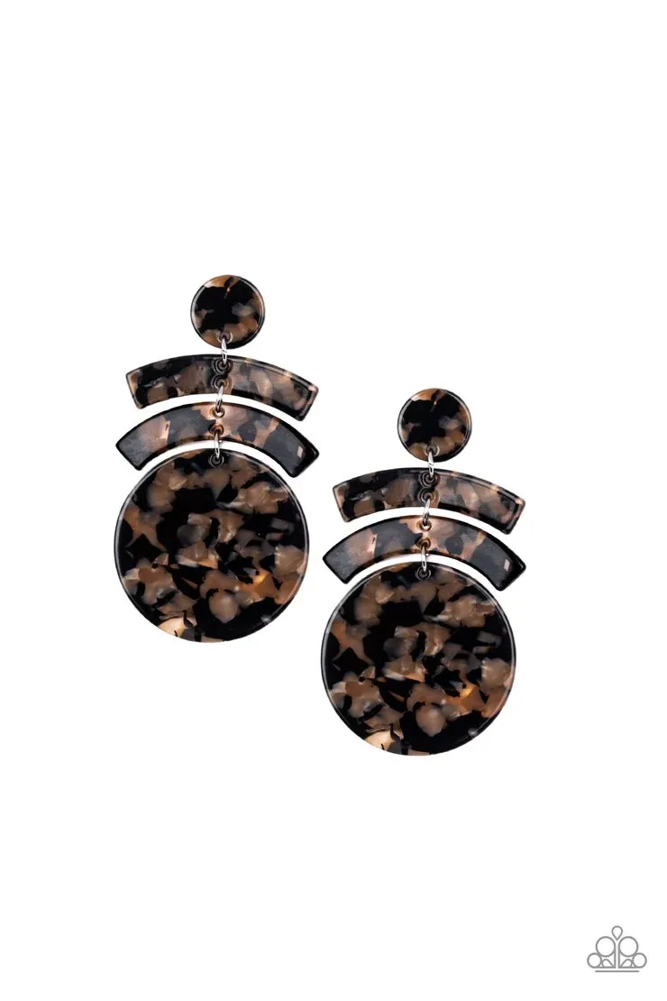 Paparazzi - In The Haute Seat - Black Earring