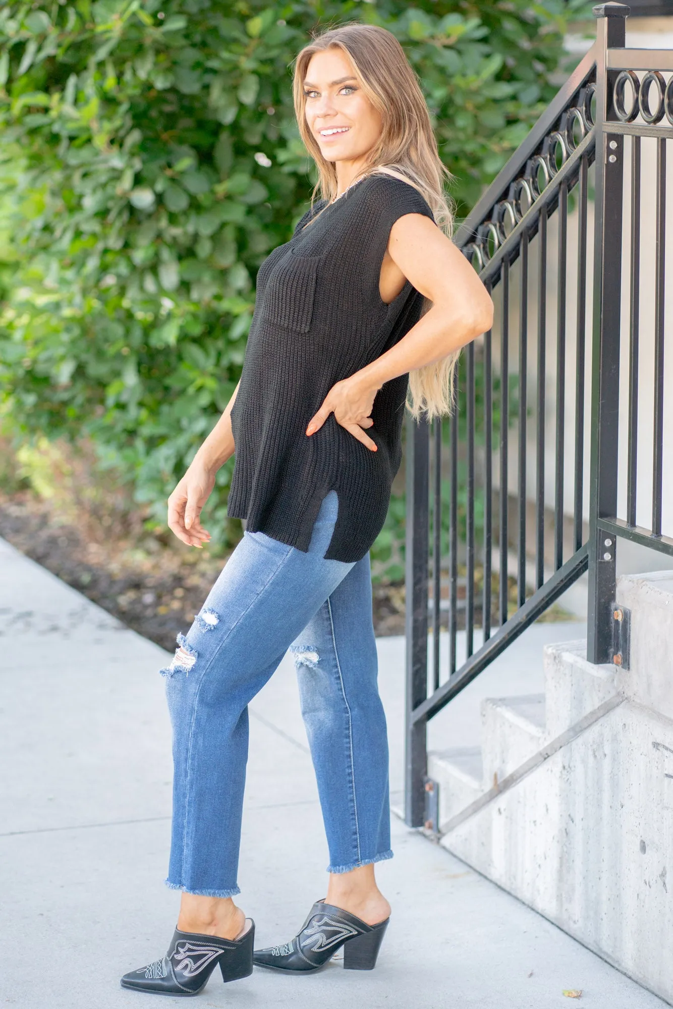 Pocketed Round Neck Cap Sleeve Knit Top