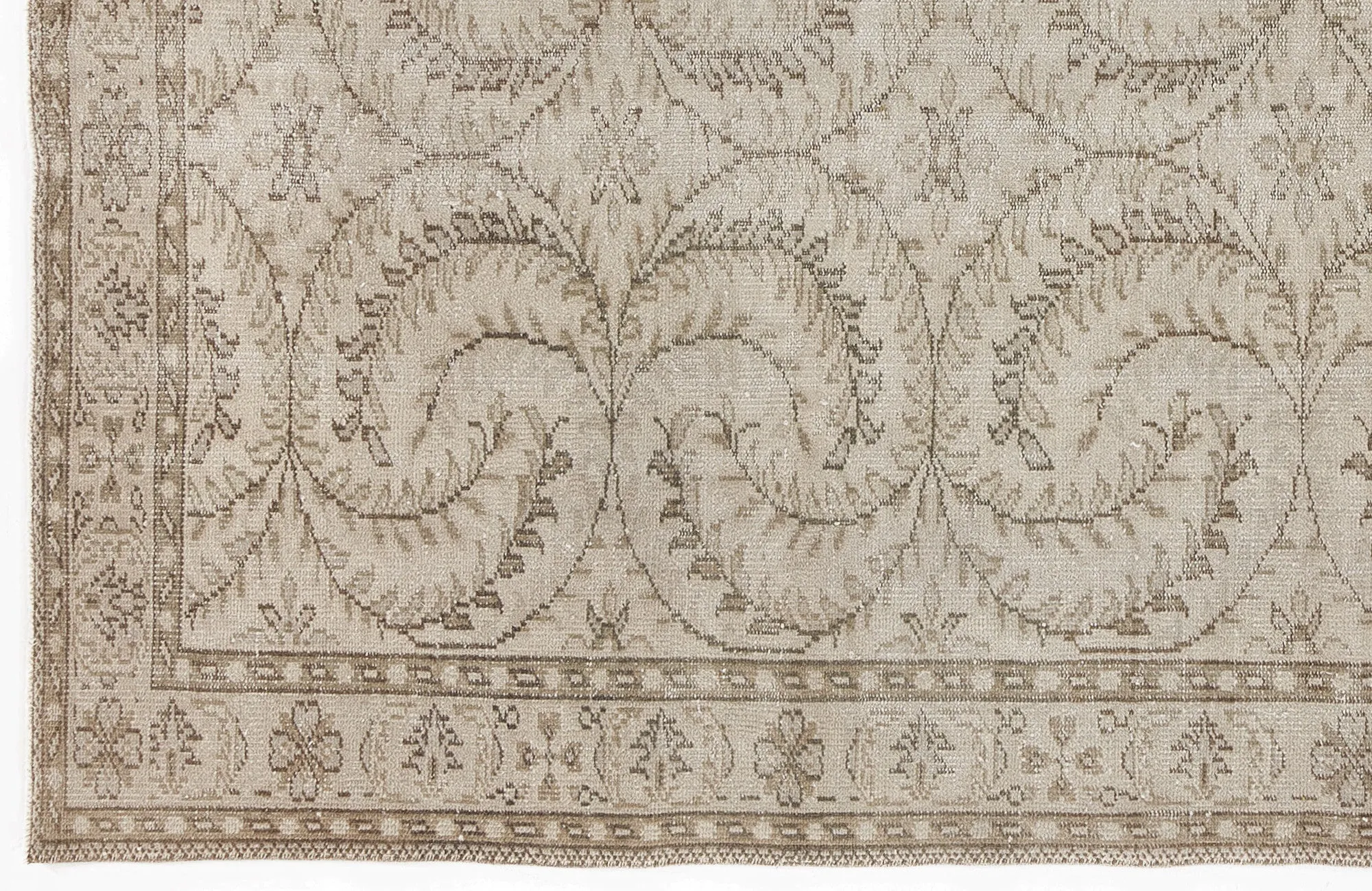 Retro Design Beige Over Dyed Vintage Rug 5'4'' x 8'11'' ft 163 x 273 cm