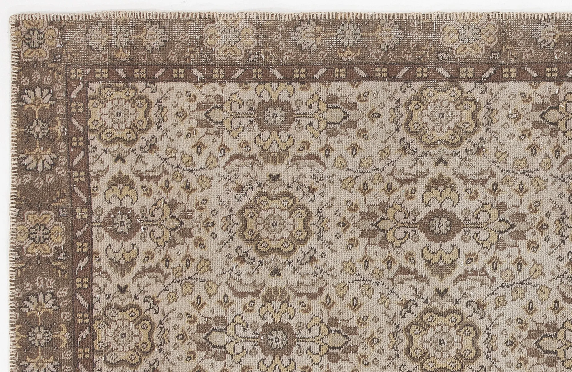 Retro Design Beige Over Dyed Vintage Rug 5'4'' x 9'3'' ft 163 x 281 cm