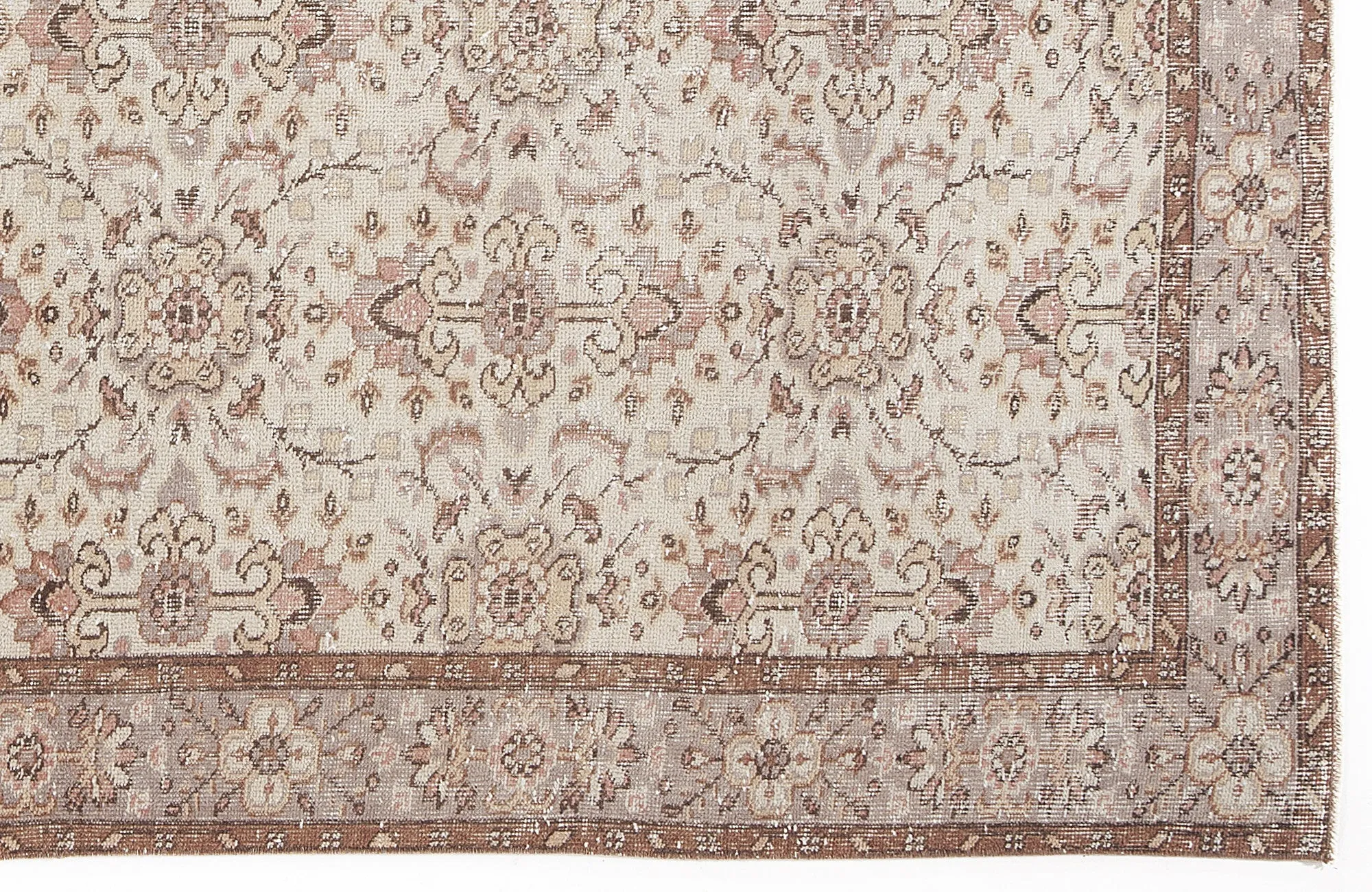 Retro Design Beige Over Dyed Vintage Rug 5'5'' x 8'10'' ft 166 x 270 cm