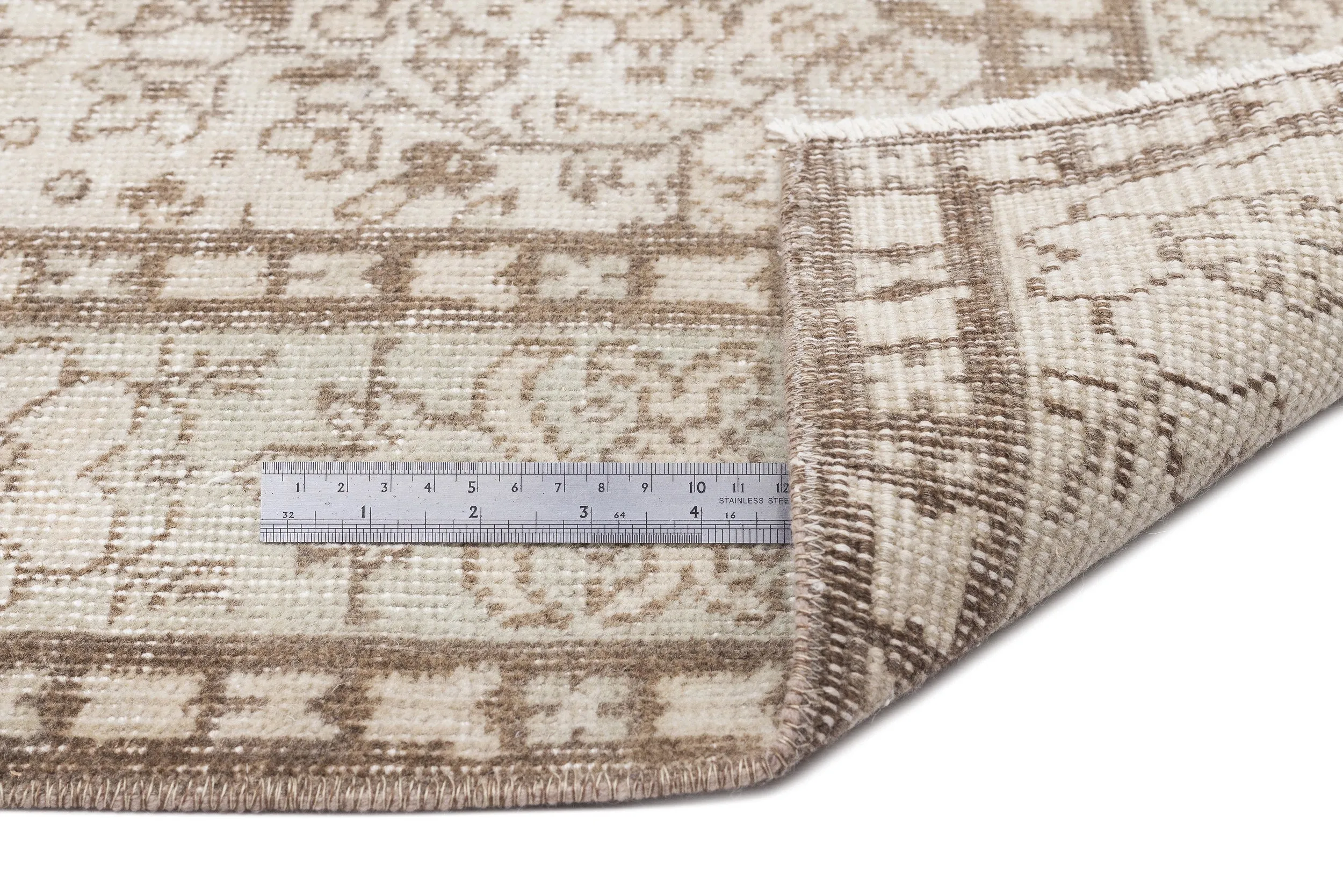 Retro Design Beige Over Dyed Vintage Rug 5'6'' x 9'4'' ft 168 x 284 cm