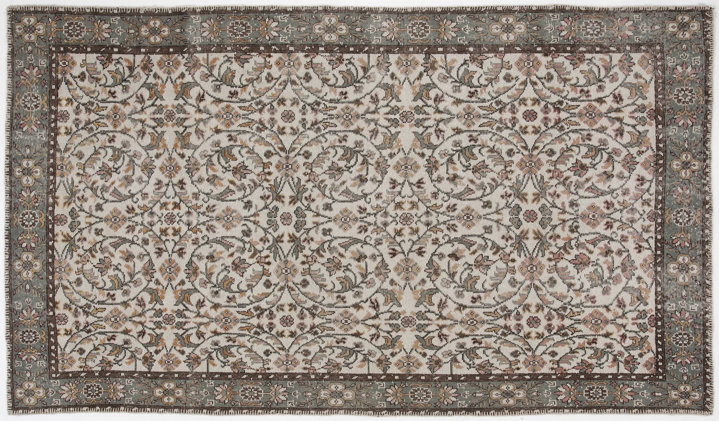 Retro Design Beige Over Dyed Vintage Rug 5'7'' x 9'8'' ft 170 x 294 cm