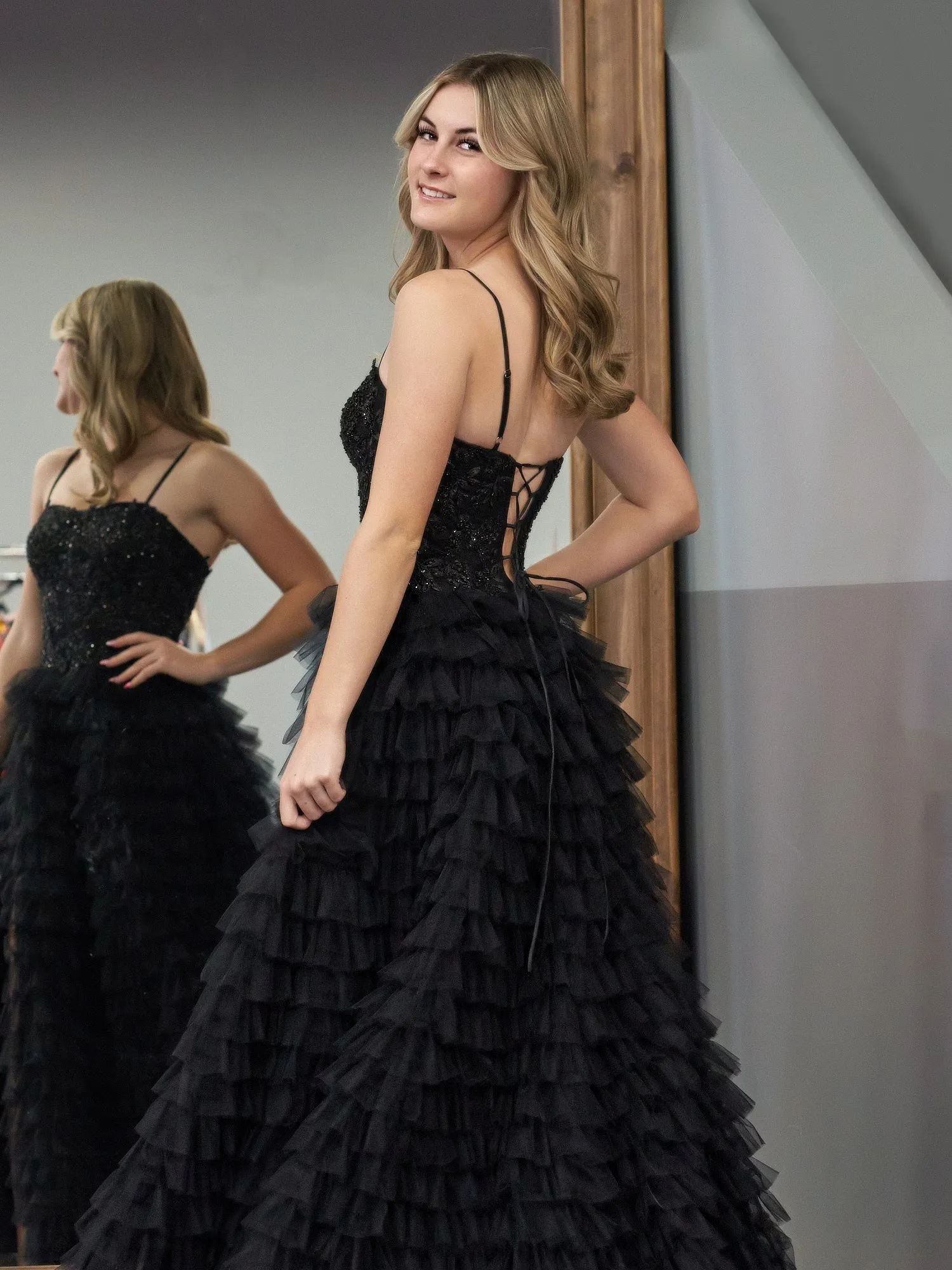 Roycebridal Jordan | Black A-Line Tiered Sequins Tulle Long Prom Dress