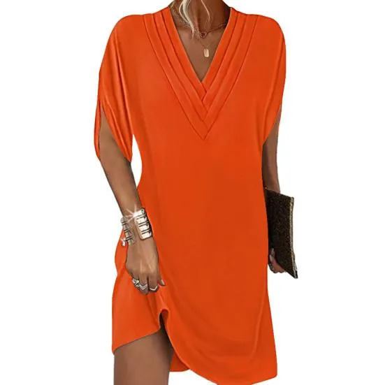 Sally - Elegant and versatile casual dress with V-neckline and half sleeves