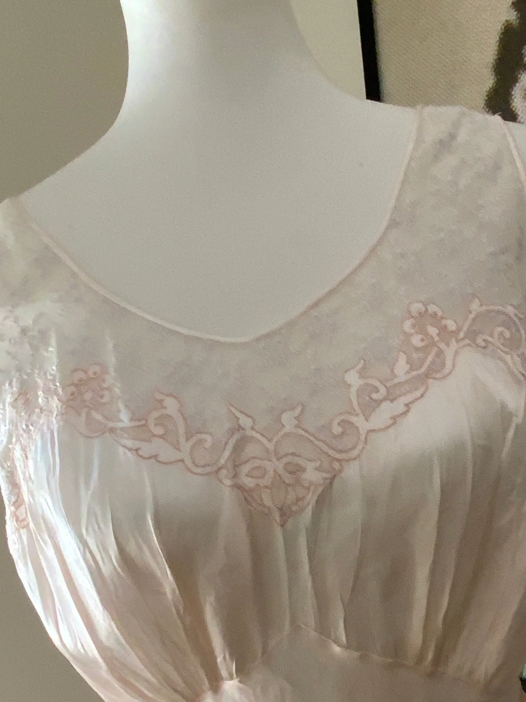 Satin Nightgown Light Pink - 40s - 40Z